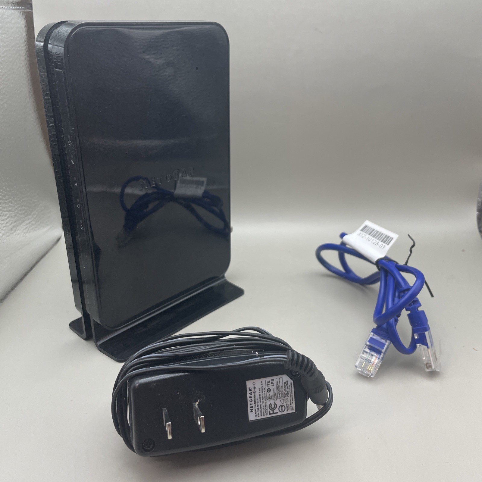 NETGEAR CM500 DOCSIS 3.0 Cable Modem Bundled w/ Power Adapter