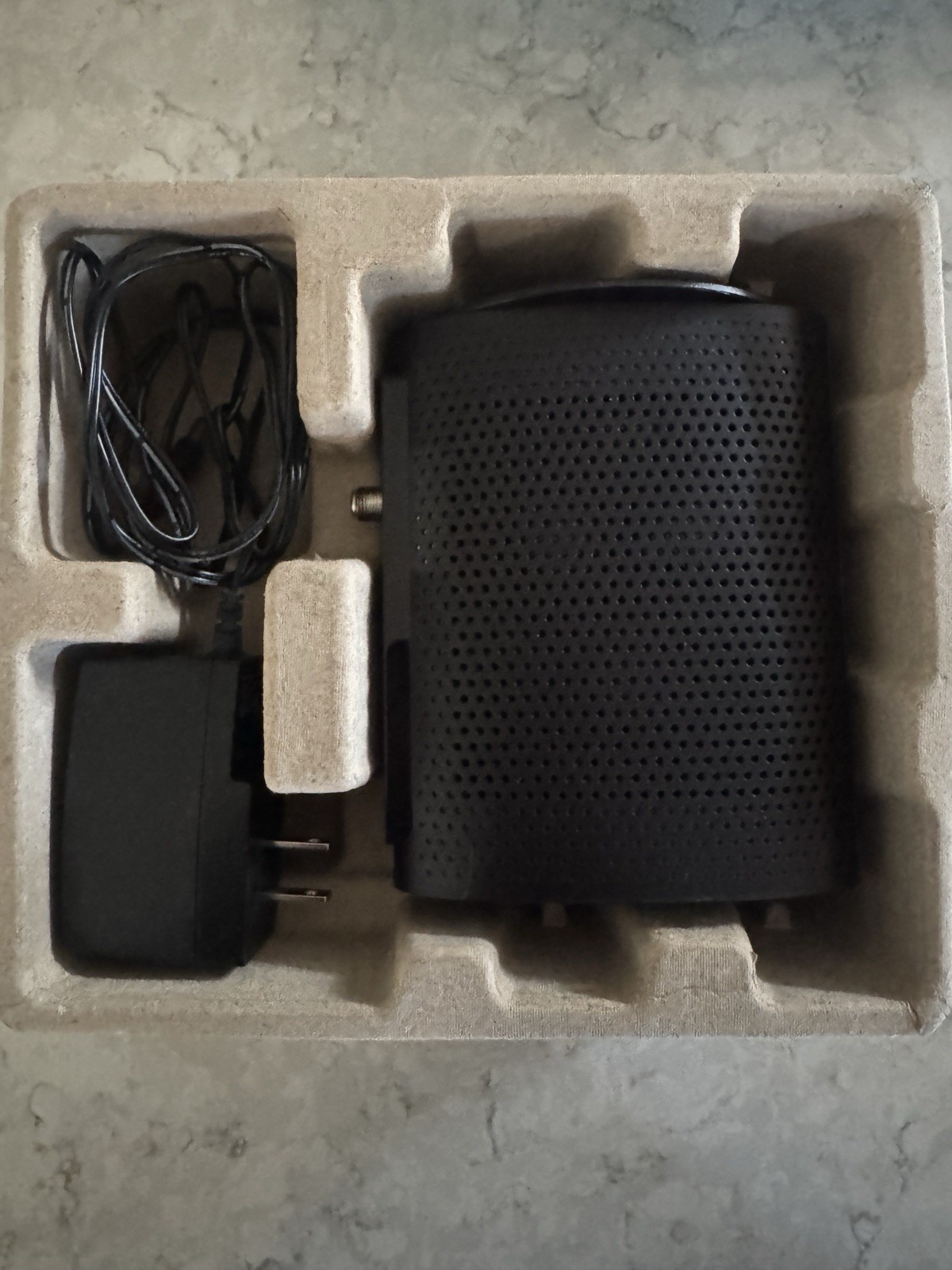 DOCSIS 3.0 Cable Moden TP-Link Modem Model: TC-7610 TC7610 TPLINK