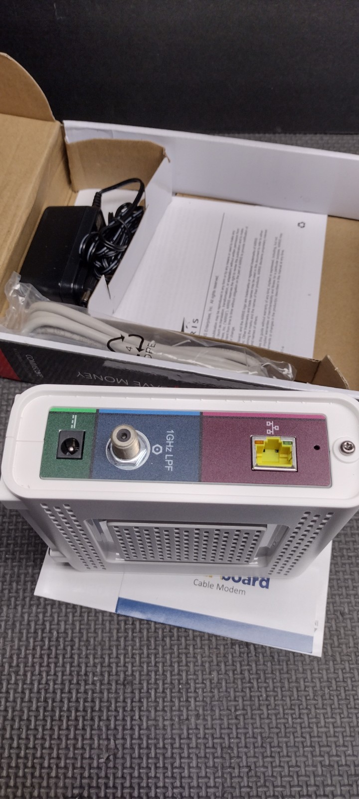 ARRIS SURFboard SB6190 32×8 DOCSIS 3.0 Gigabit Cable Modem