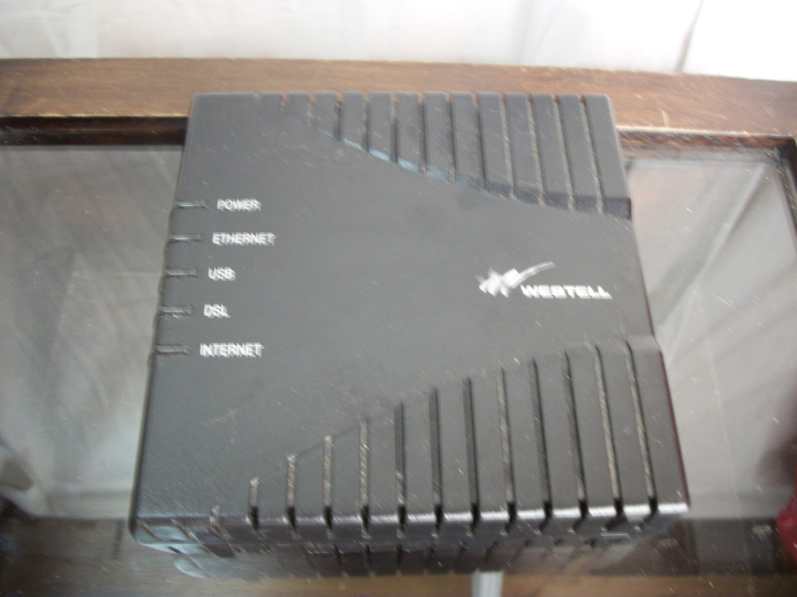Router Westell Model C90-610030-06 Black DSL NO POWER CORD