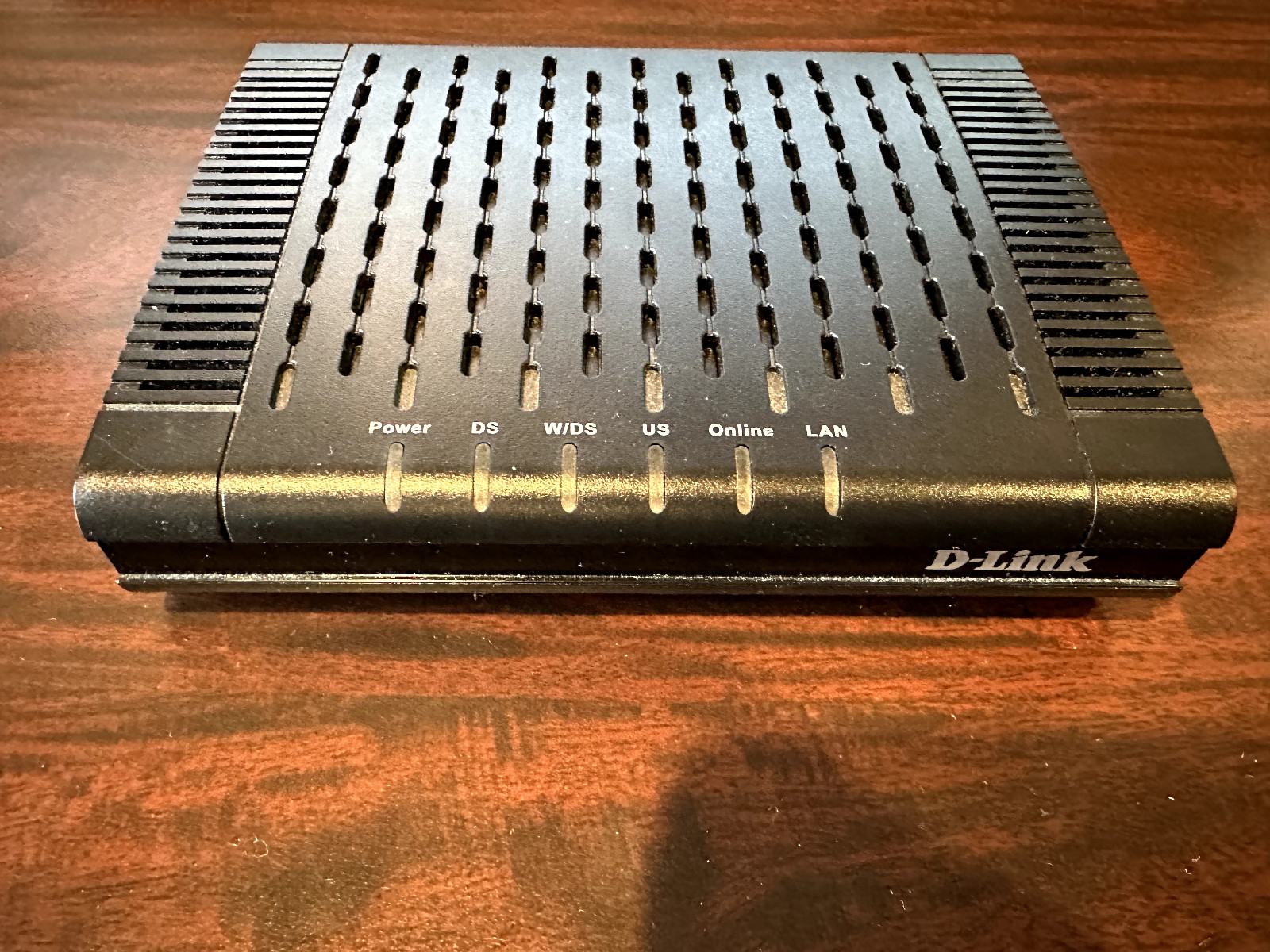 D-Link DOCSIS 3.0 Cable Modem (DLink DCM-301 / DCM301). EXCELLENT COND FREE SHIP