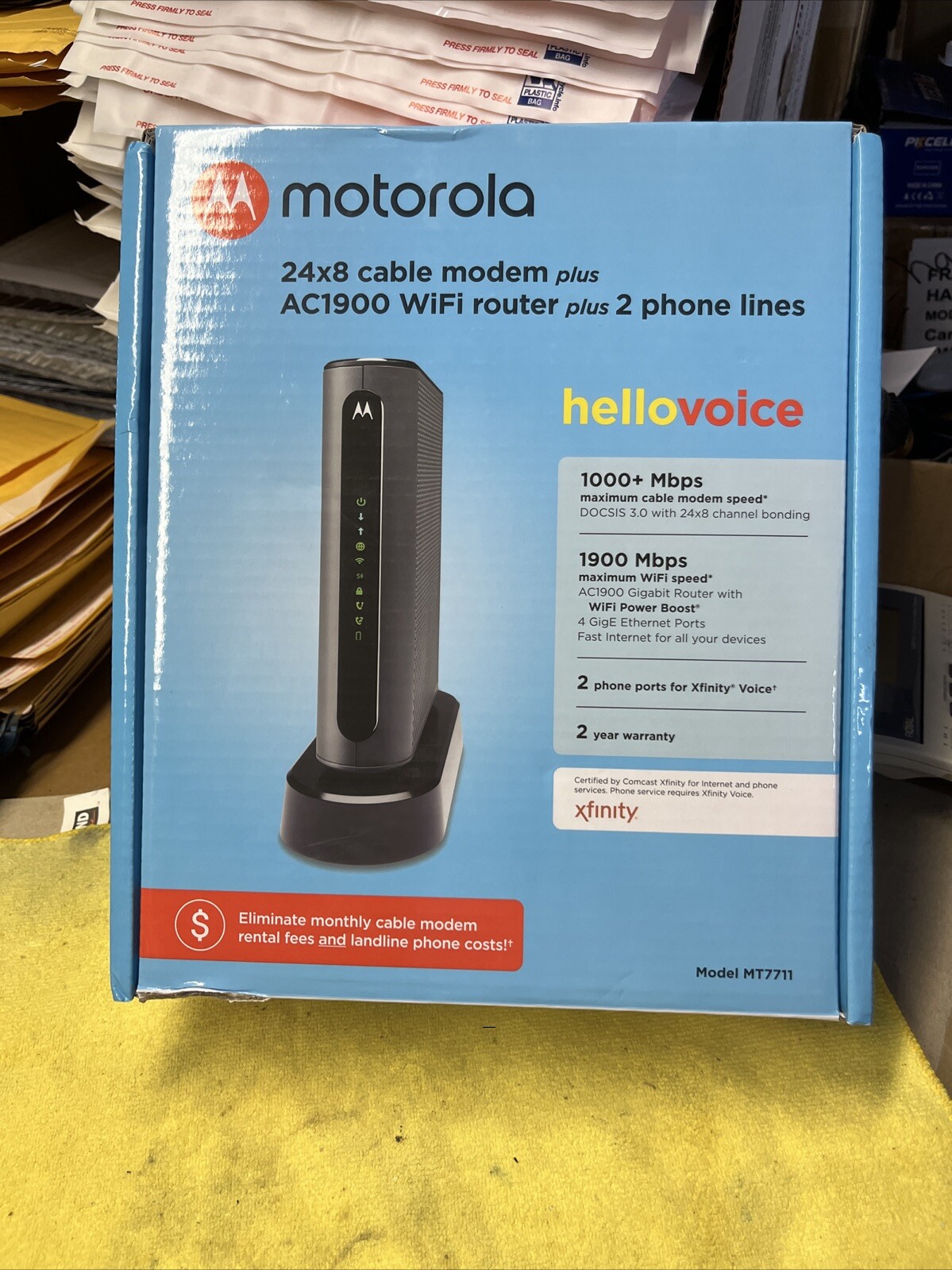 Motorola MT7711 24X8 Cable Modem and AC1900 Dual Band Wi-Fi Gigabit Router 2…