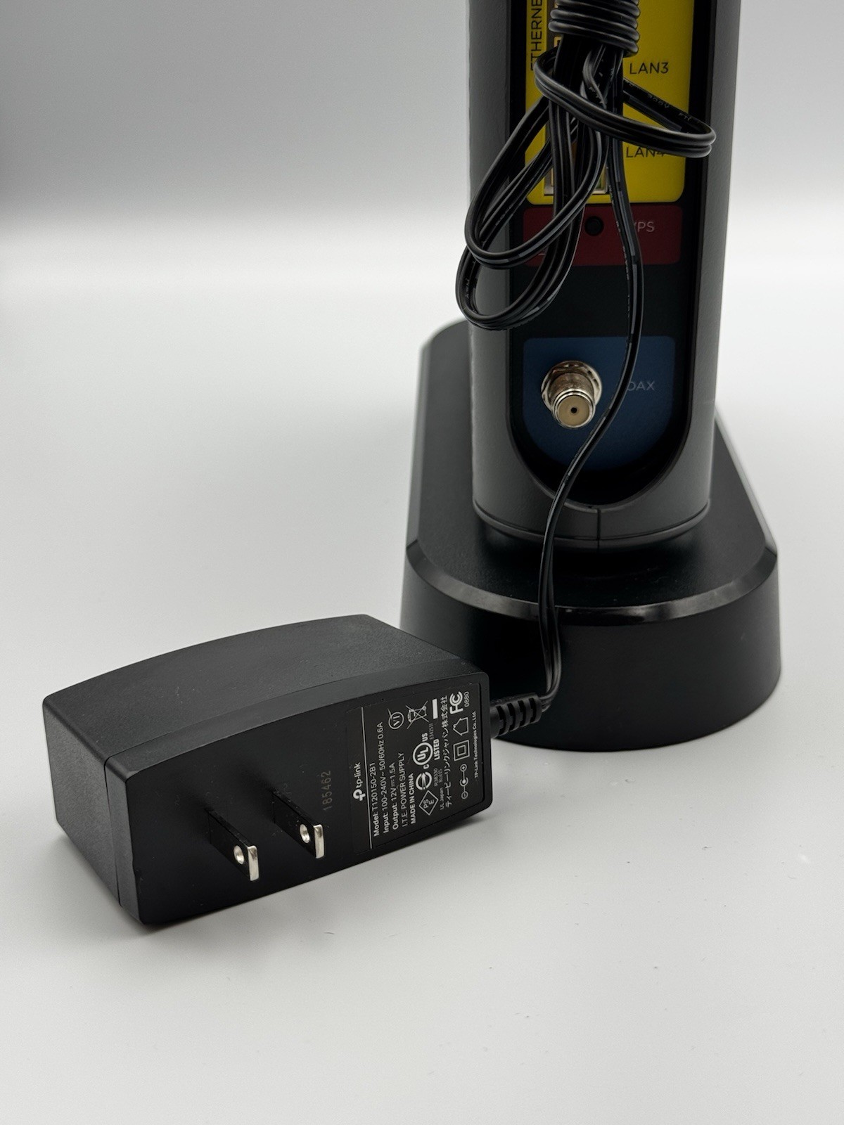 Motorola 24×8 Cable Modem + AC1900 WiFi Router + 2 Phone Line for XfinityMT7711.