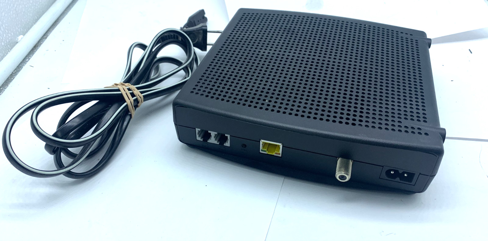 ARRIS TM1602A Cable Modem DOCSIS 3.0 with power cord – Works Good