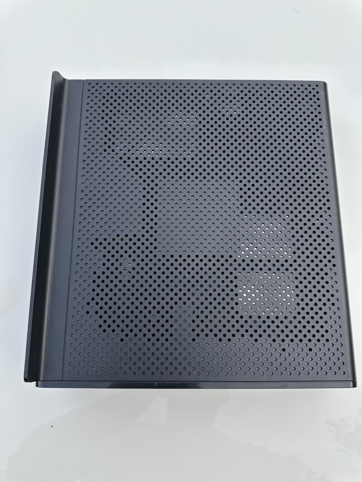 ARRIS Touchstone TG2472G DOCSIS 3.0 Wi-Fi Moca Telephony Cable Modem (No Cables)