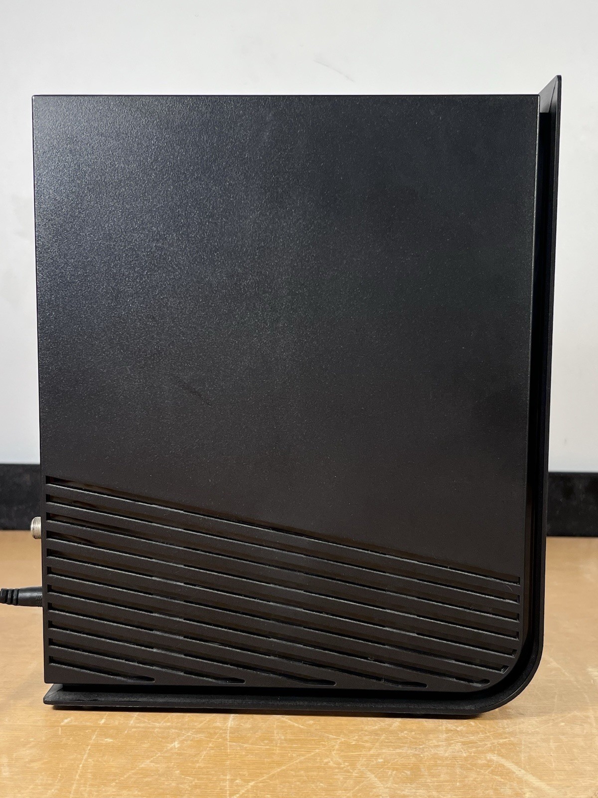 ARRIS SURFboard SBG7600AC2 Cable Modem WiFi Router Combo w/ Power Cord