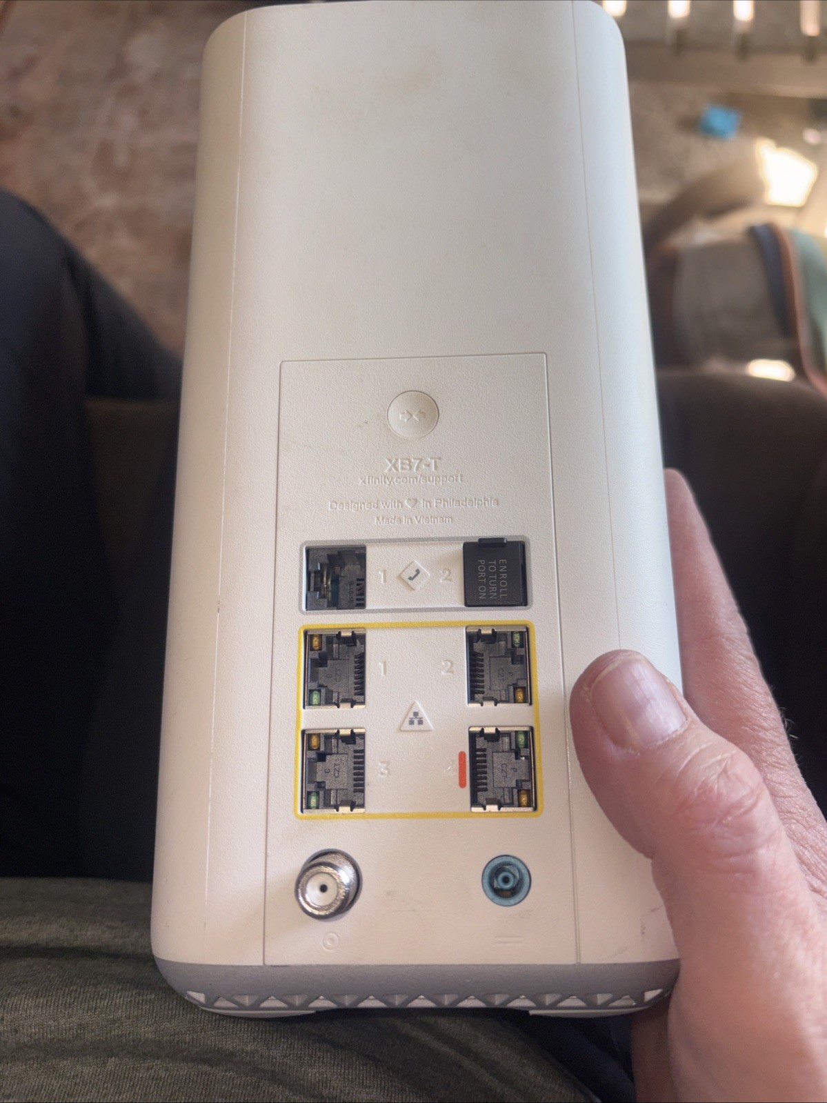 Xfinity xFi Gateway Router XB7 Triband No cables