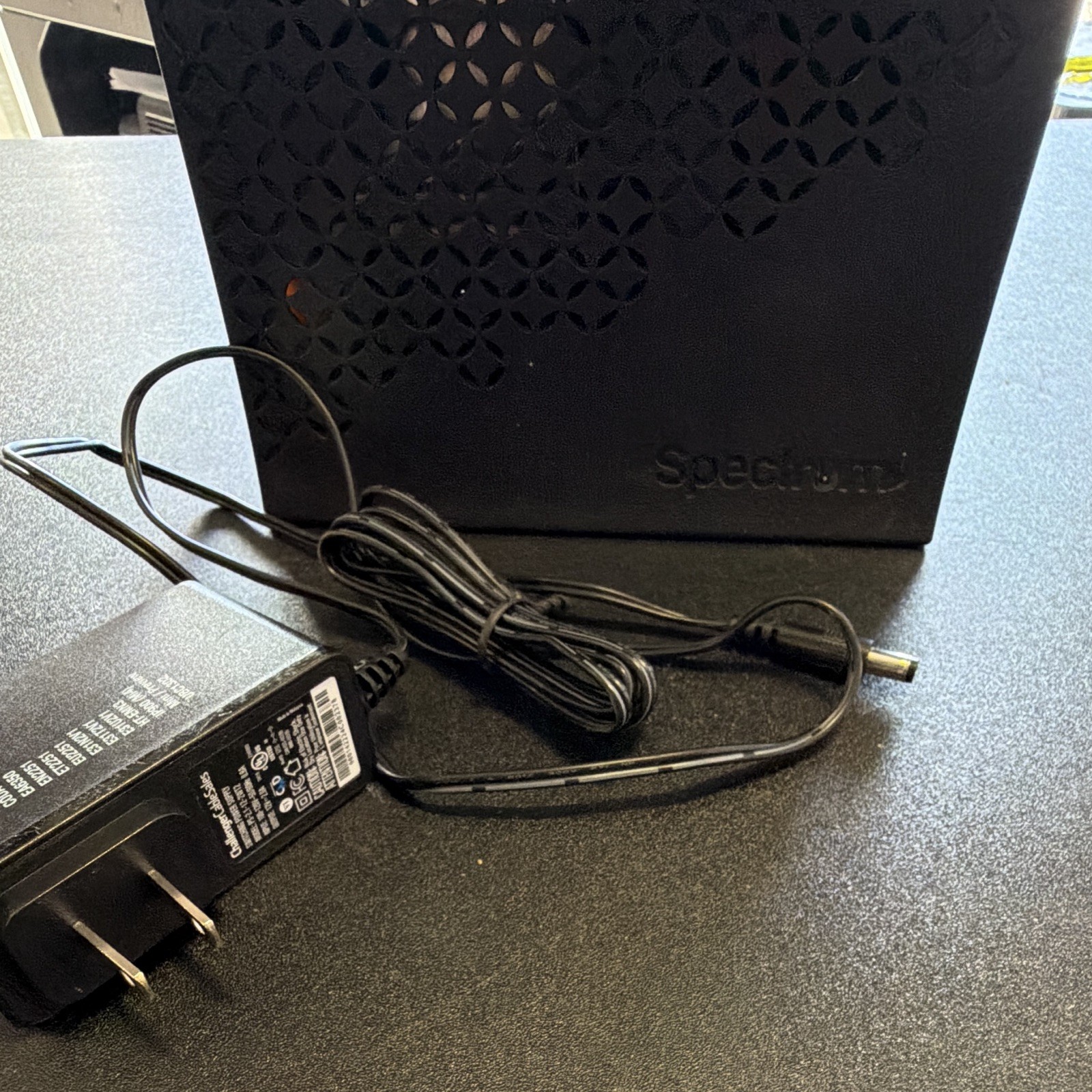 Spectrum E31N2V1 DOCSIS 3.1 eMTA Cable Modem 2.5 Gbps w/ Power Adapter