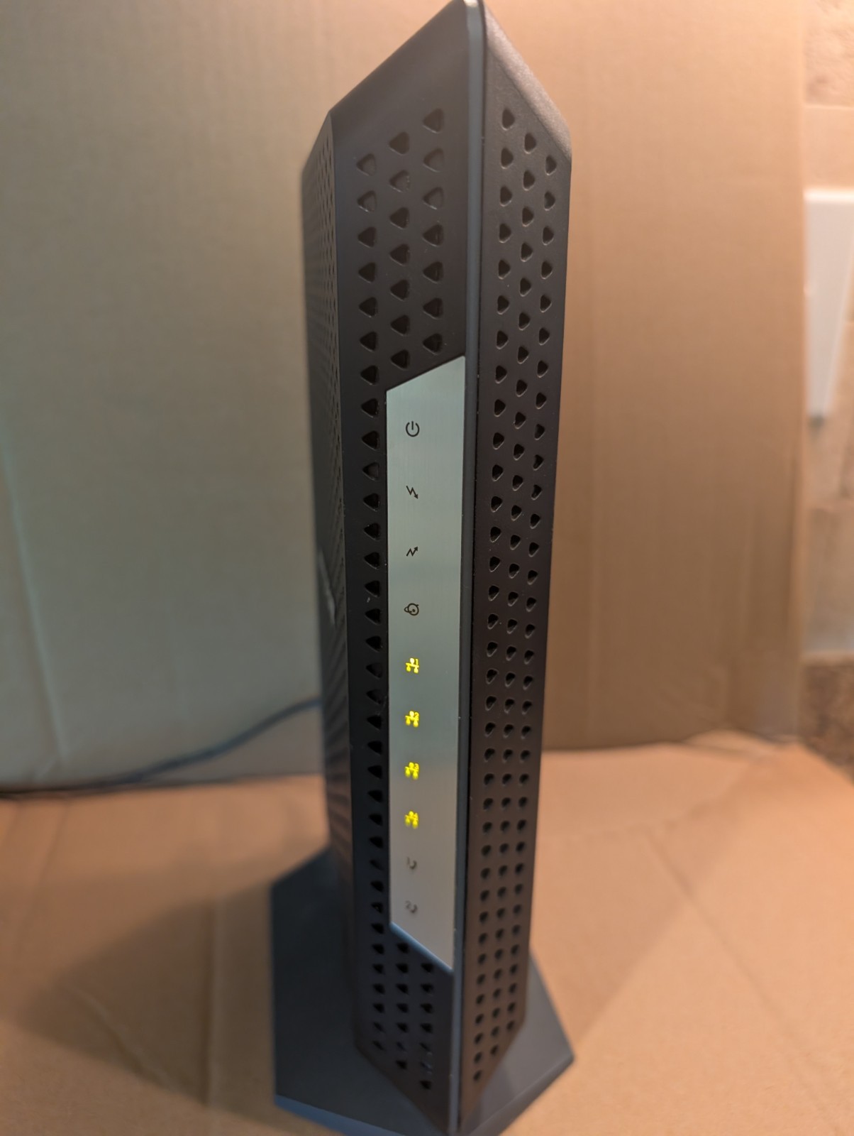 NETGEAR Voice Cable Modem CM1150V