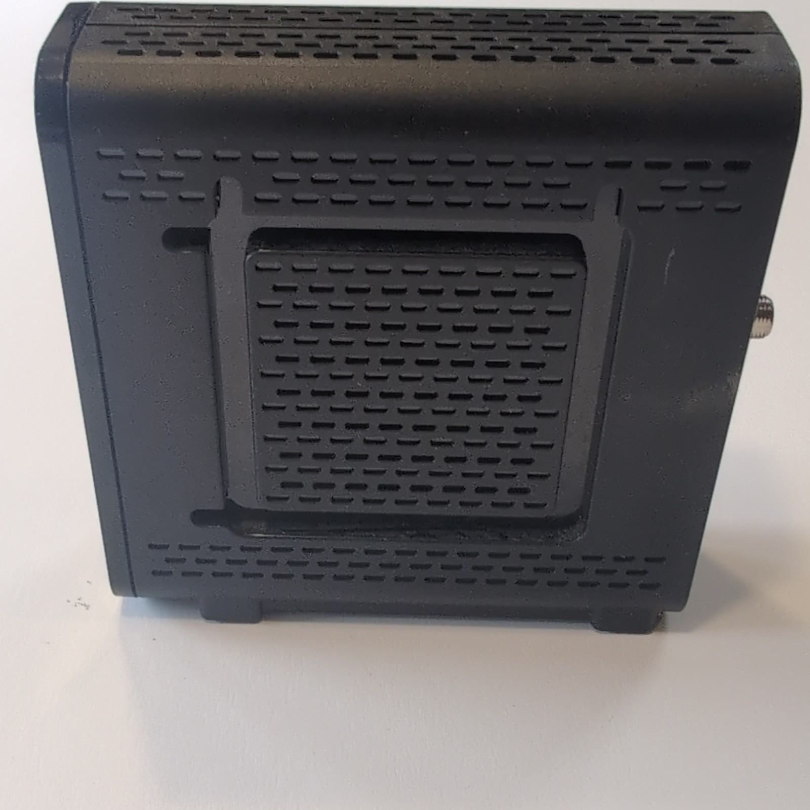 ARRIS SURFboard SB6121 Cable Modem 172 Mbps Black 575186-019-00 No Cord