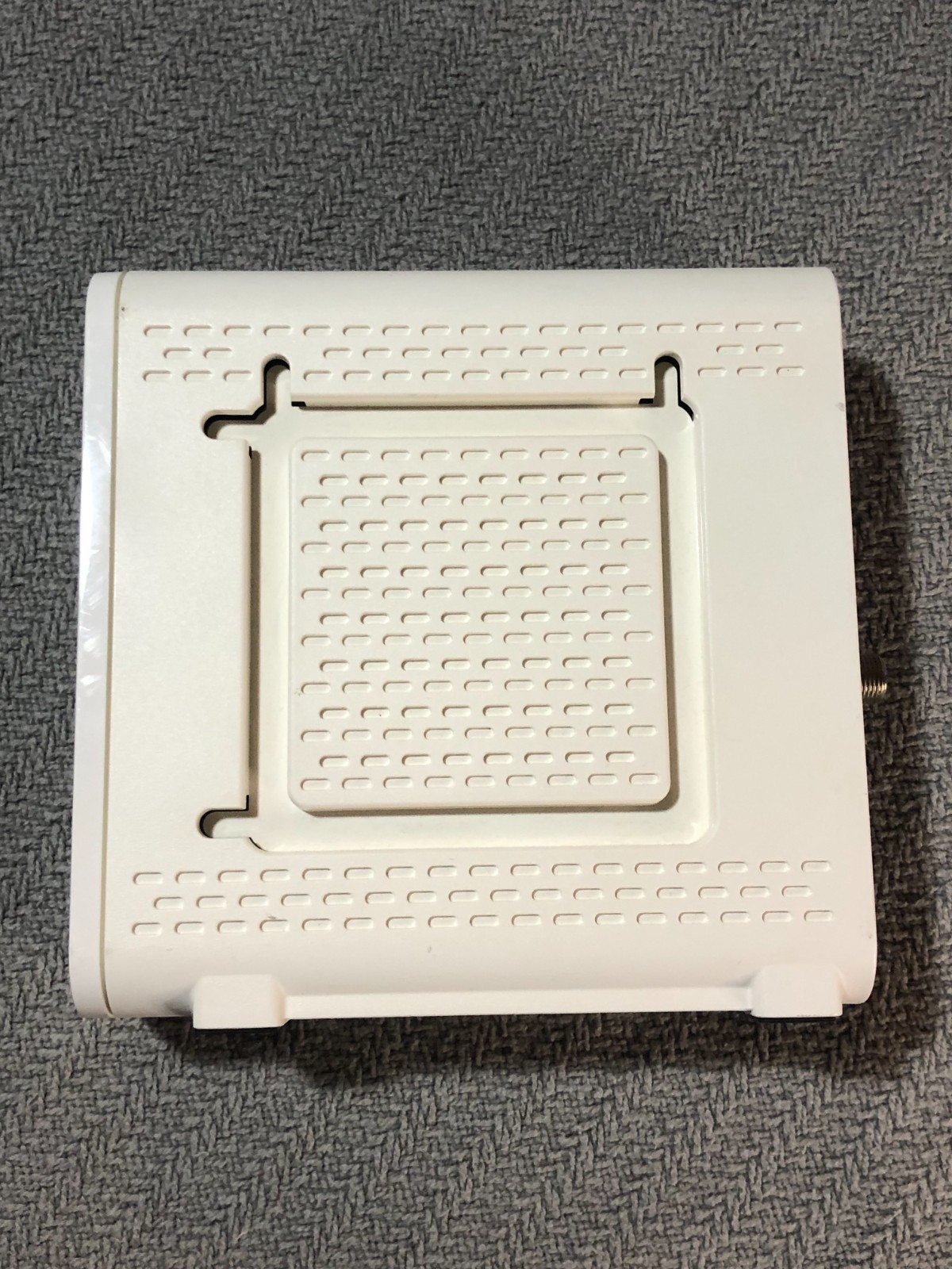 ARRIS SURFboard SB6141 Surf Board Cable Modem No Power Cable
