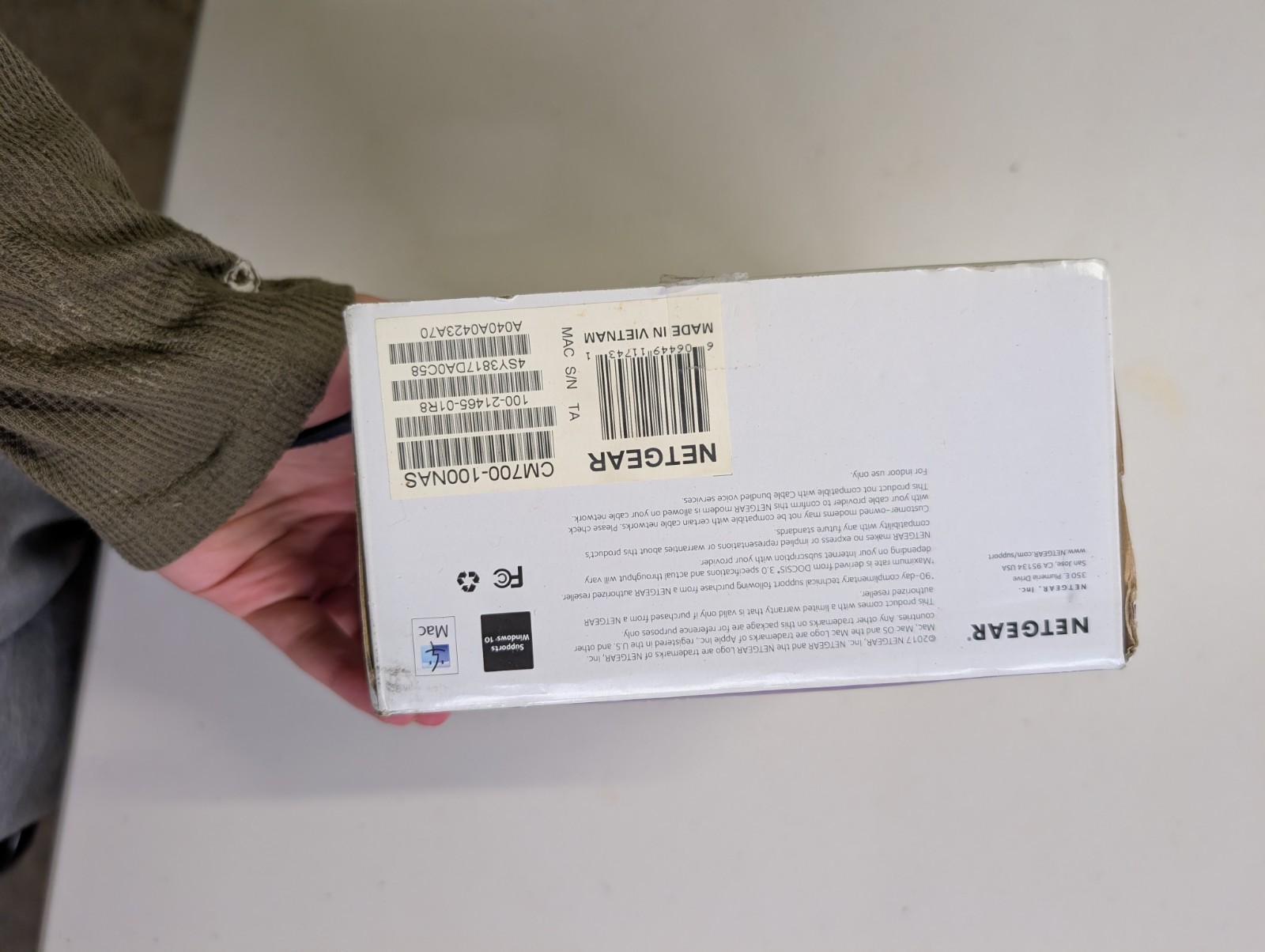 NETGEAR CM700 Cable Modem 800Mbps DOCSIS 3.0 Black Excellent Condition in box