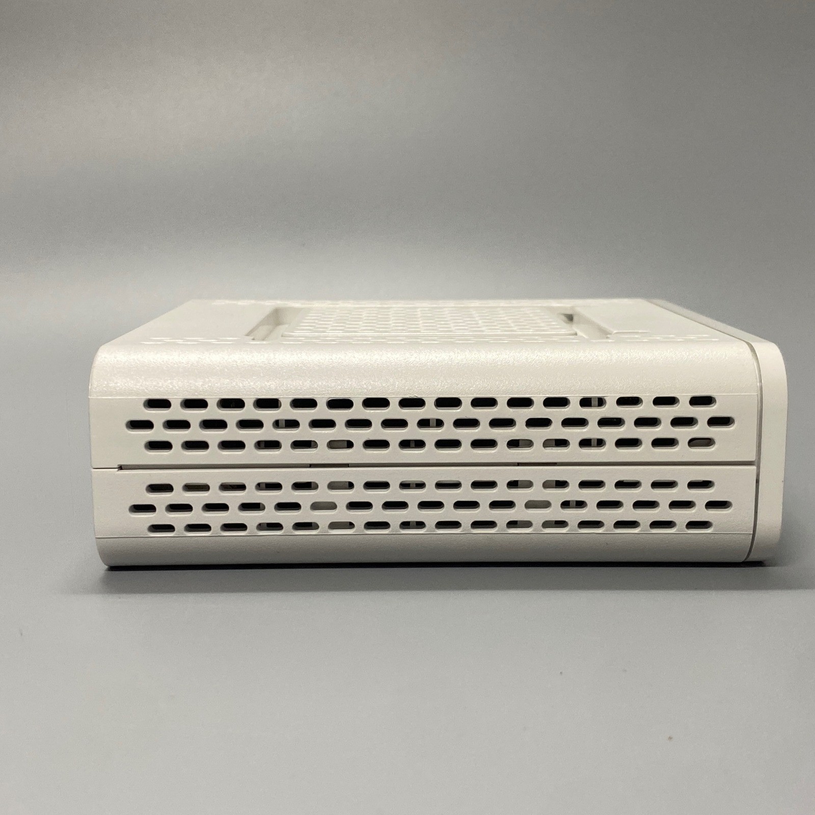 Motorola Cable Modem White SURFboard SB6141 DOCSIS 3.0 Untested