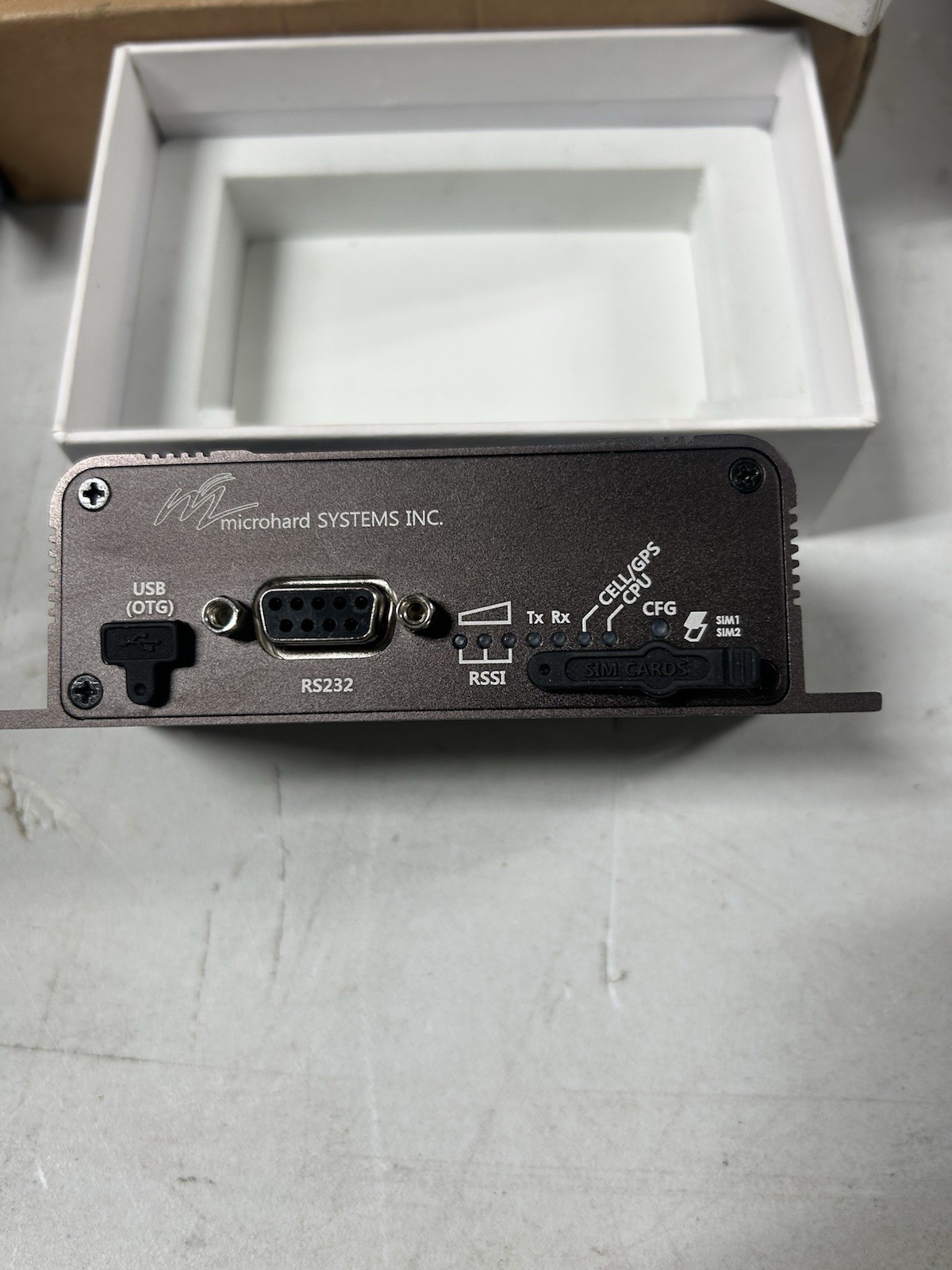 IPn4Gii 4G LTE Dual SIM Dual Ethernet Serial USB Gateway POE Microhardware