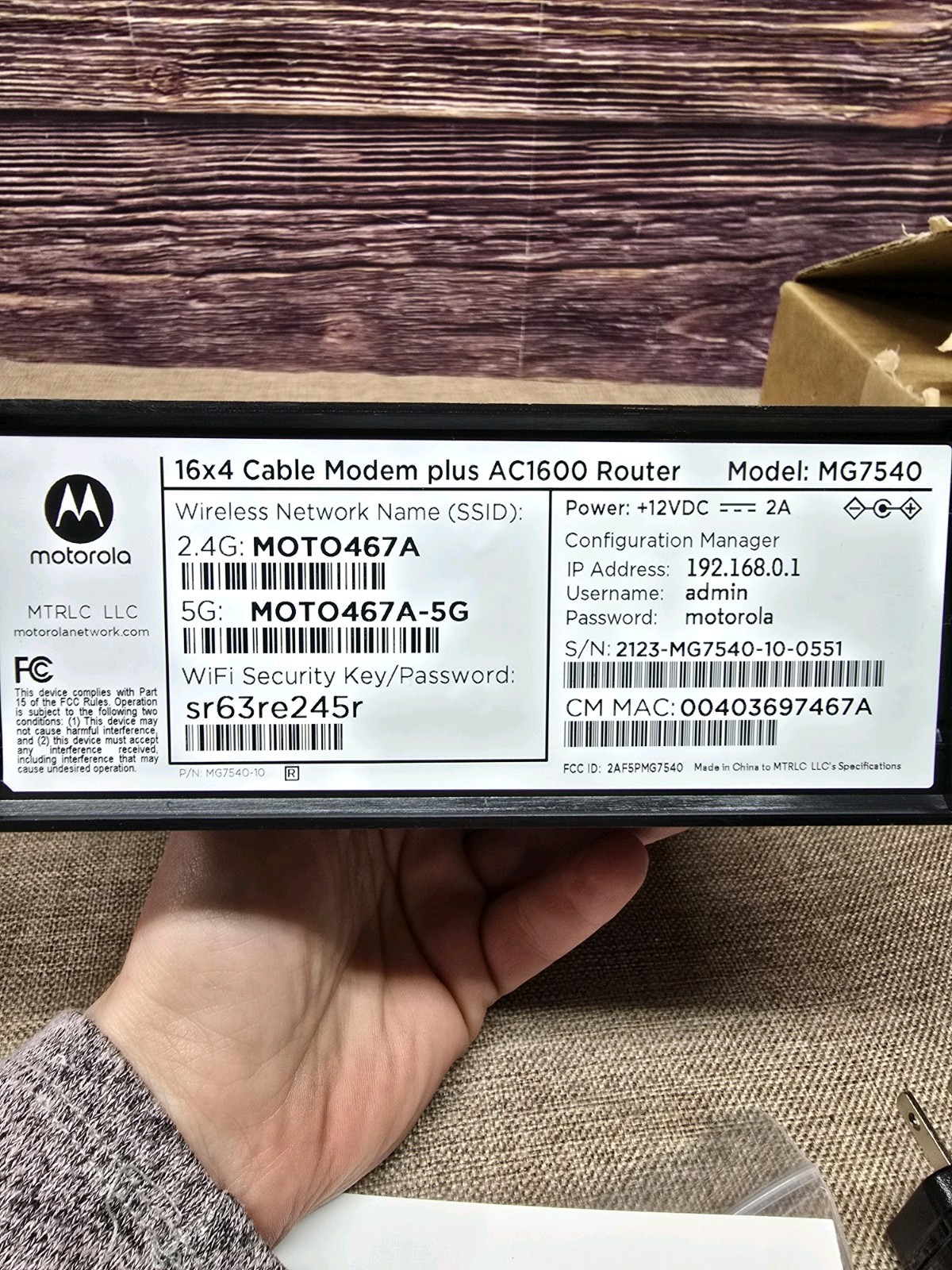 Motorola MG7540-10R (Refurbished) 16×4 686Mbps Cable Modem + AC1600 DOCSIS 3.0