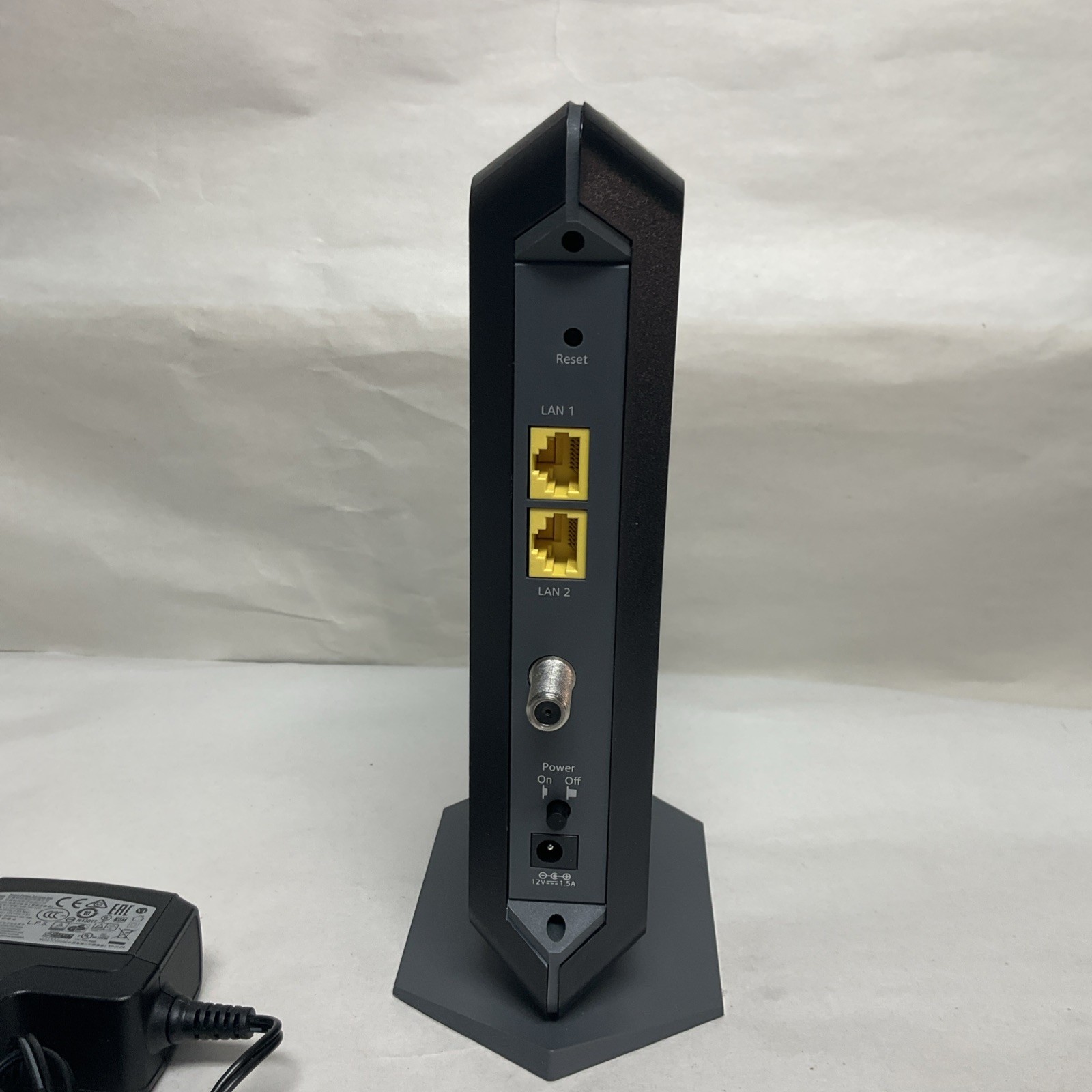 NETGEAR NIGHTHAWK CM1100 Cable Modem DOCSIS 3.1 Multi-Gig SpeedModem