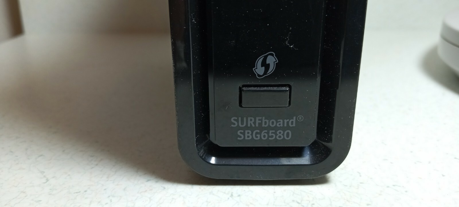 Motorola ARRIS SURFboard SBG6580 DOCSIS 3.0 Cable Modem Wi-Fi Router