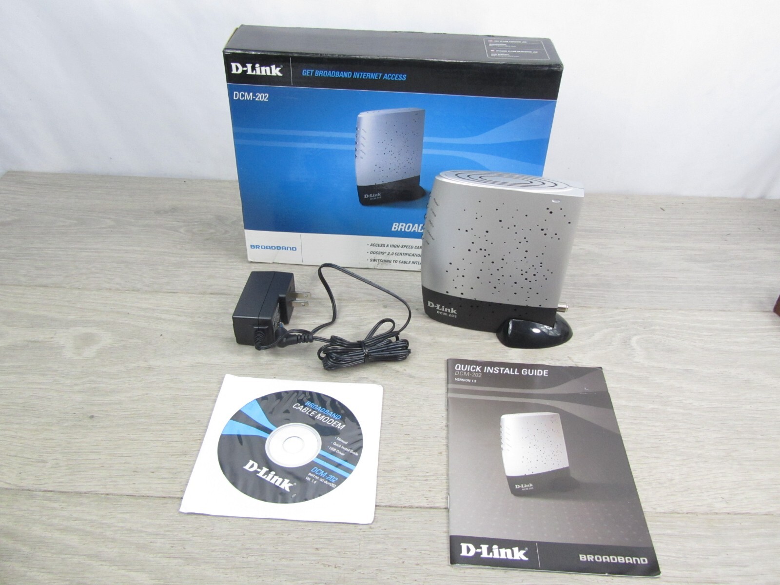 D-Link DCM-202 (WMM83060) 43 Mbps Broadband Cable Modem NEW