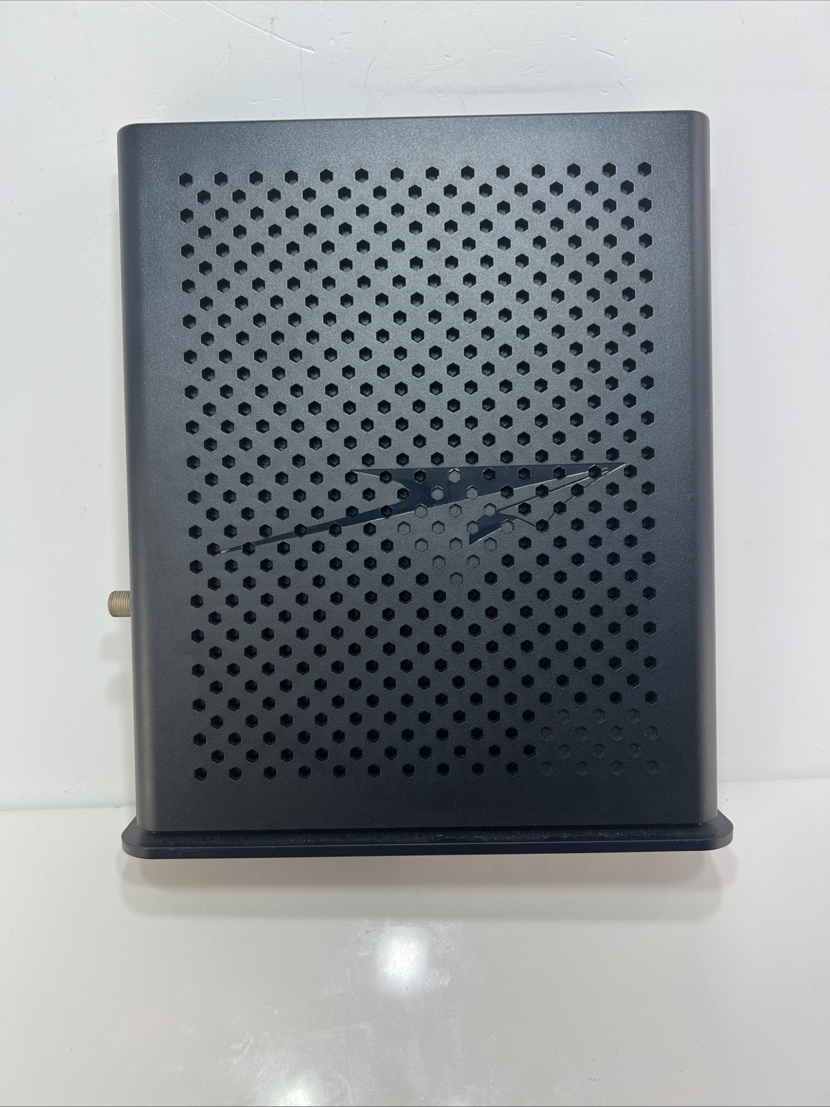 ARRIS SURFboard WiFi Cable Modem, SBG8300, DOCSIS 3.1, AC2450 Wi-Fi 5