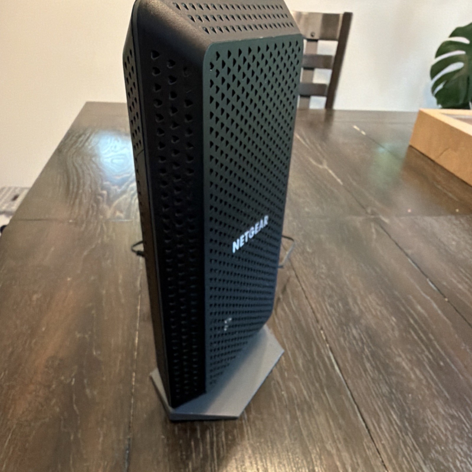 NETGEAR Nighthawk CM1200 DOCSIS 3.1 Cable Modem 1.2Gbps 4xGbE Black