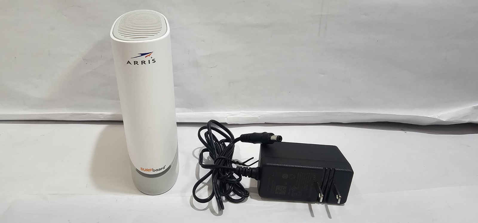 ARRIS S33-RB – Cable Modem DOCSIS 3.1 for Comcast Xfinity, Spectrum Refurbished