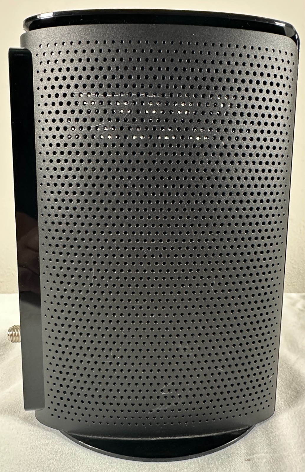 TP-Link TC7650 DOCSIS 3.0 High Speed Internet Broadband Cable Modem 24×8 Gigabit