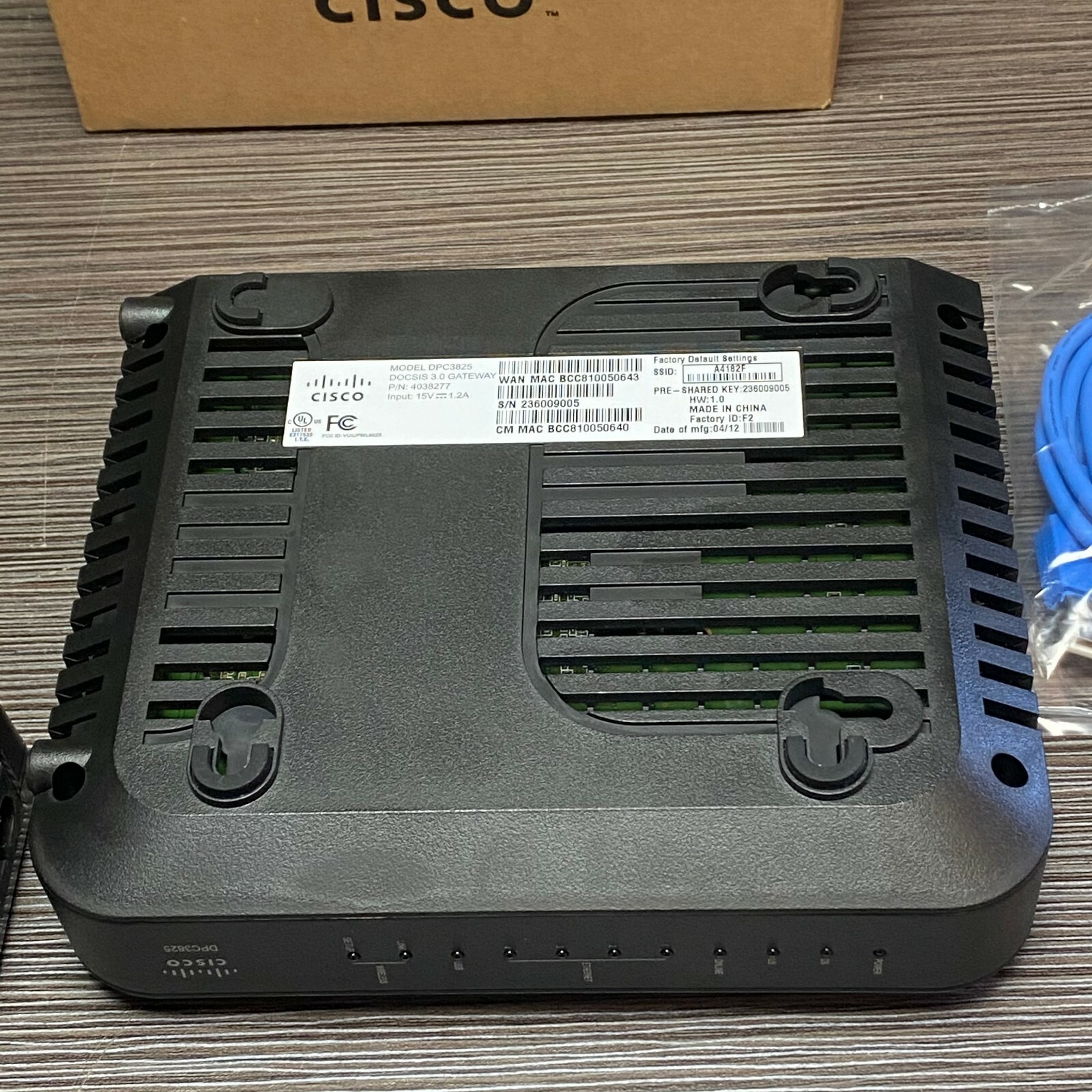 Cisco DPC3825 4 Port DOCSIS 3.0 Gateway Wireless Router Power Supply Included