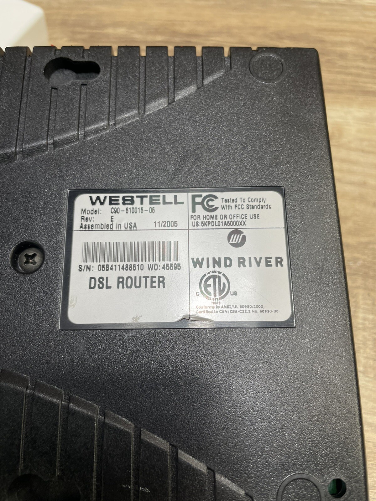 WESTELL DSL MODEM WITH POWER SUPPLY ~ MODEL #: E90-610014-06 Rev: E Wind River