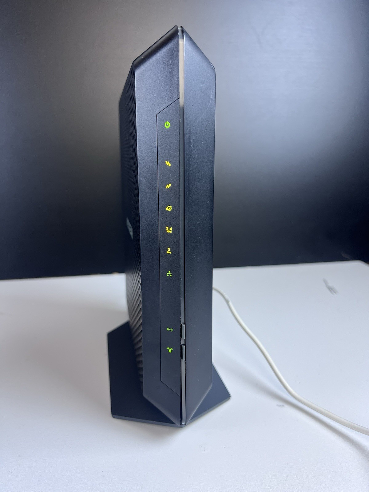 Lot of 4 Netgear ARRIS DOCSIS 3.0 Cable Modem Router Powers On Untested