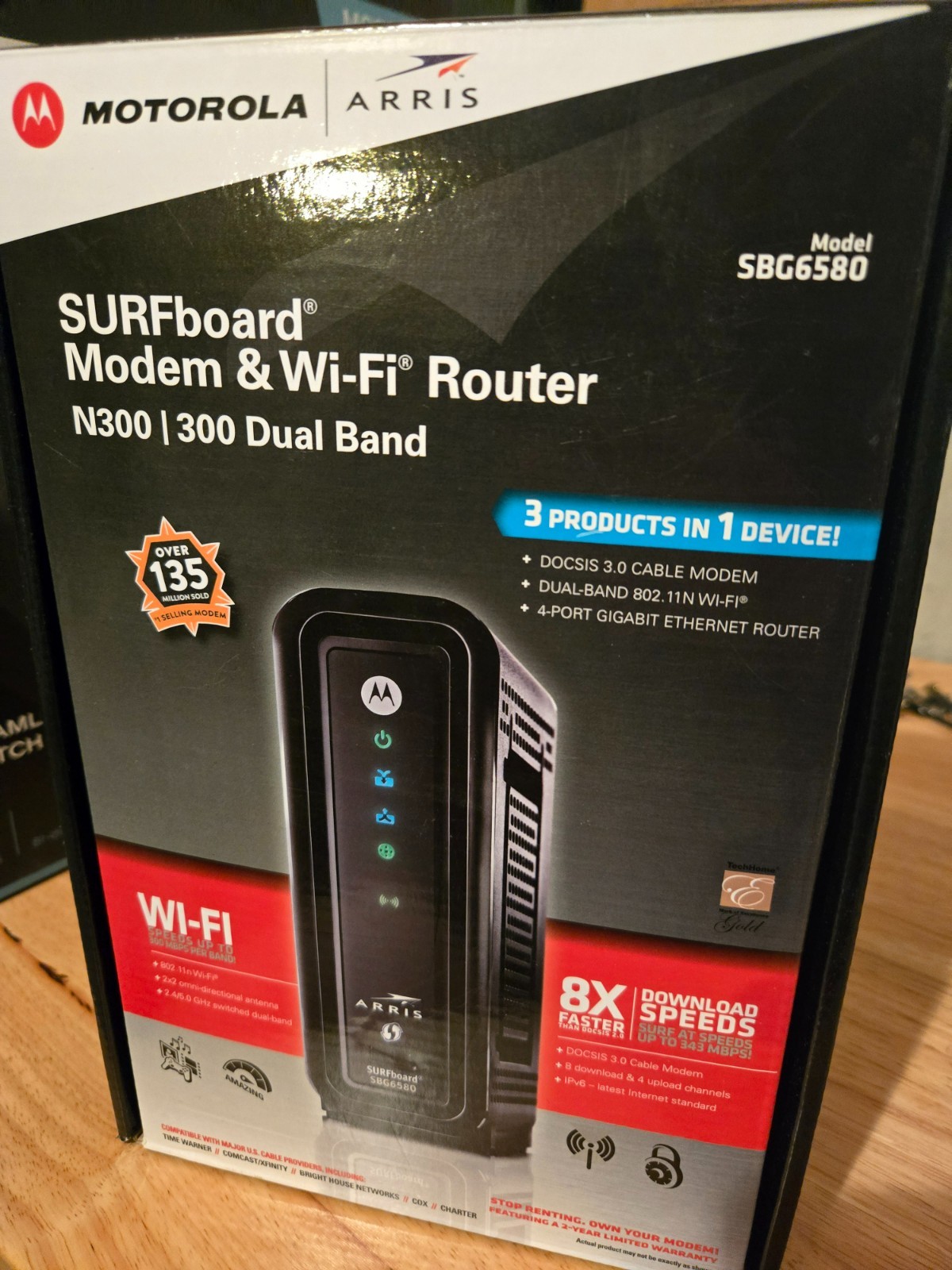 Motorola Arris Surfboard Modem/WiFi Router N300 Dual Band Model SBG6580