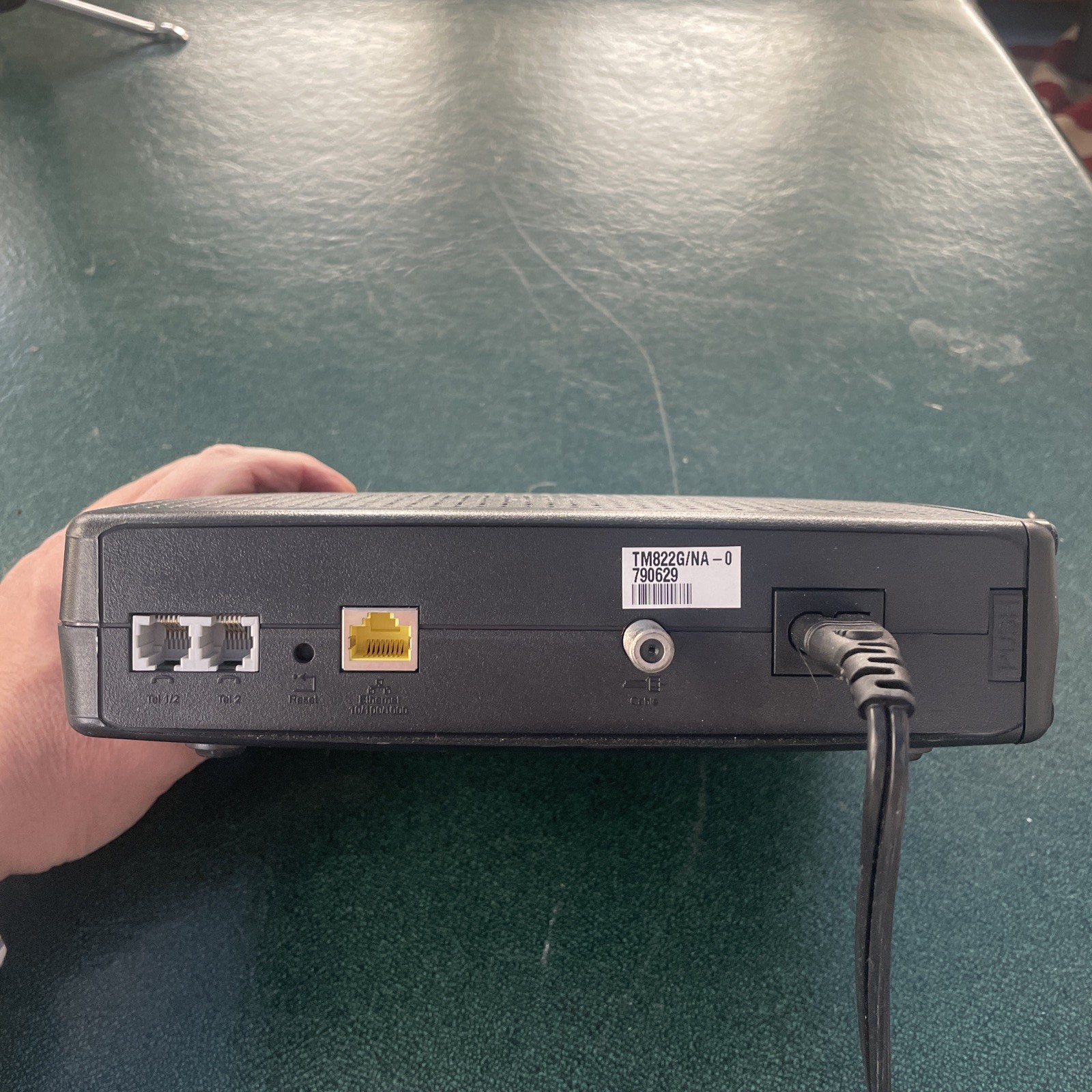 Arris TM822G DOCSIS 3.0 Cable VoIP Telephony Modem.