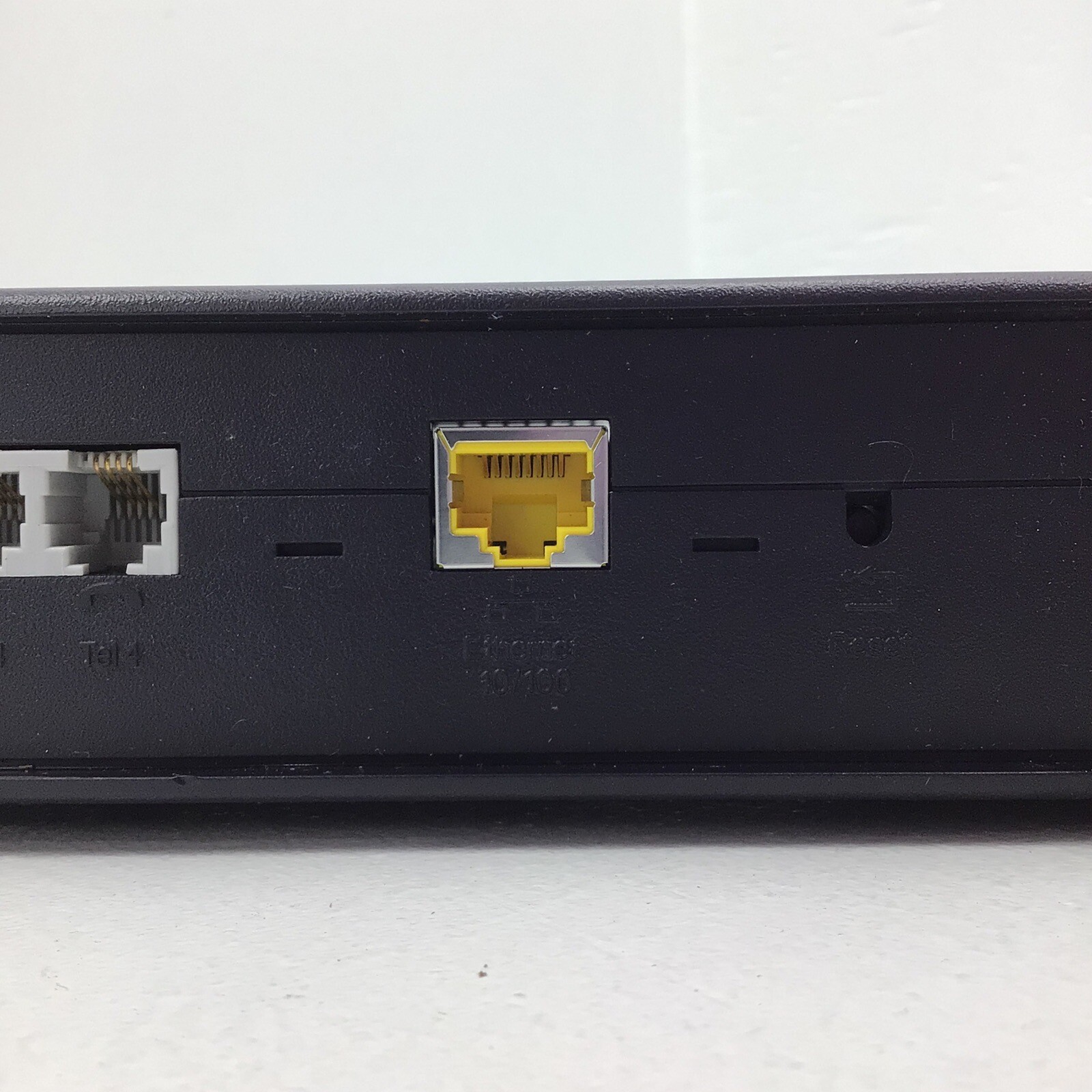 ARRIS TM604G Cable Touchstone Telephony Modem – Model TM604G/CT L1-11