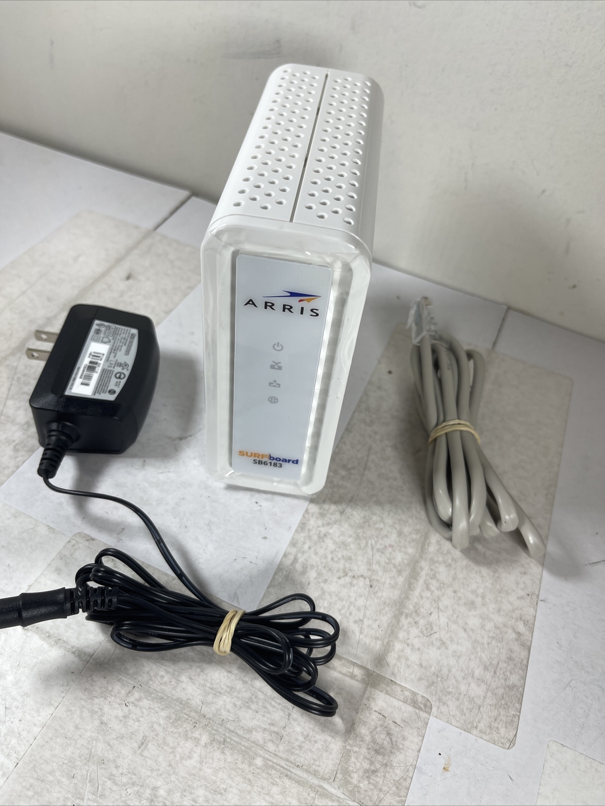 ARRIS SURFboard 16 x 4 DOCSIS 3.0 Wi-Fi Cable Modem, Model SB6183 NEW – Z474