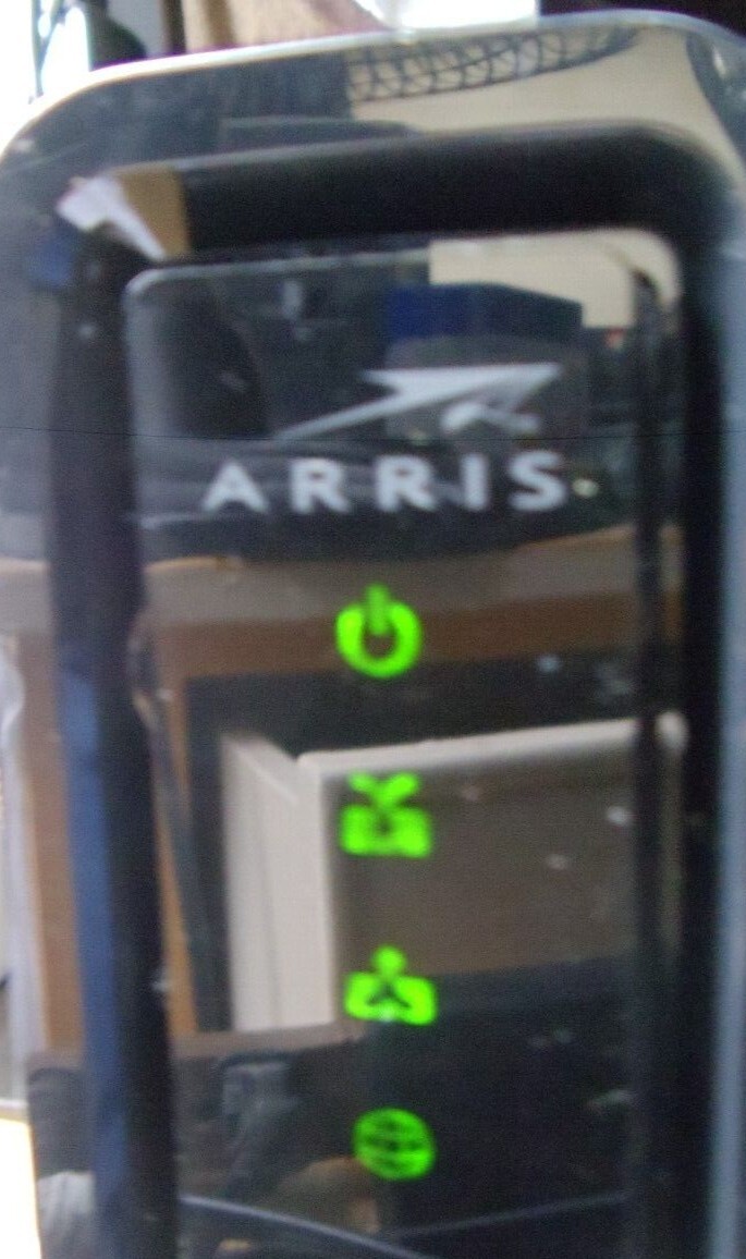 Motorola Arris Surfboard Modem/WiFi Router N300 Dual Band Model SBG6580