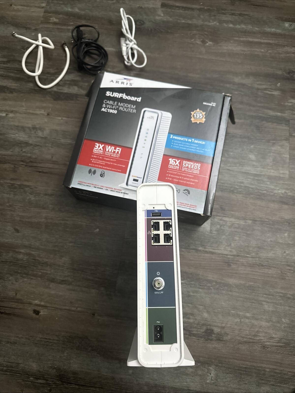 ARRIS SURFboard AC1900 Dual-Band Router with DOCSIS 3.0 Cable Modem – White