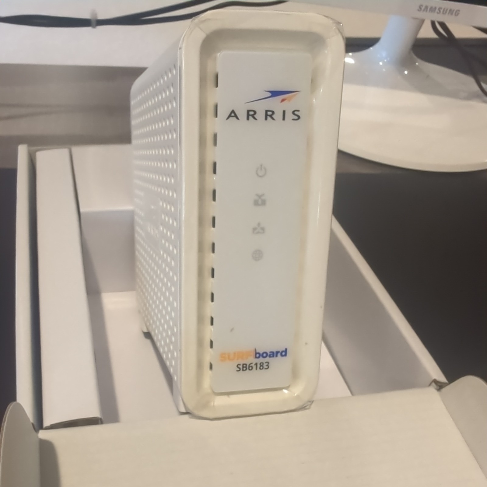 Arris Surfboard SB6183 DOCSIS 3.0 Modem 1-Gigabit Power Supply 16×4 channels
