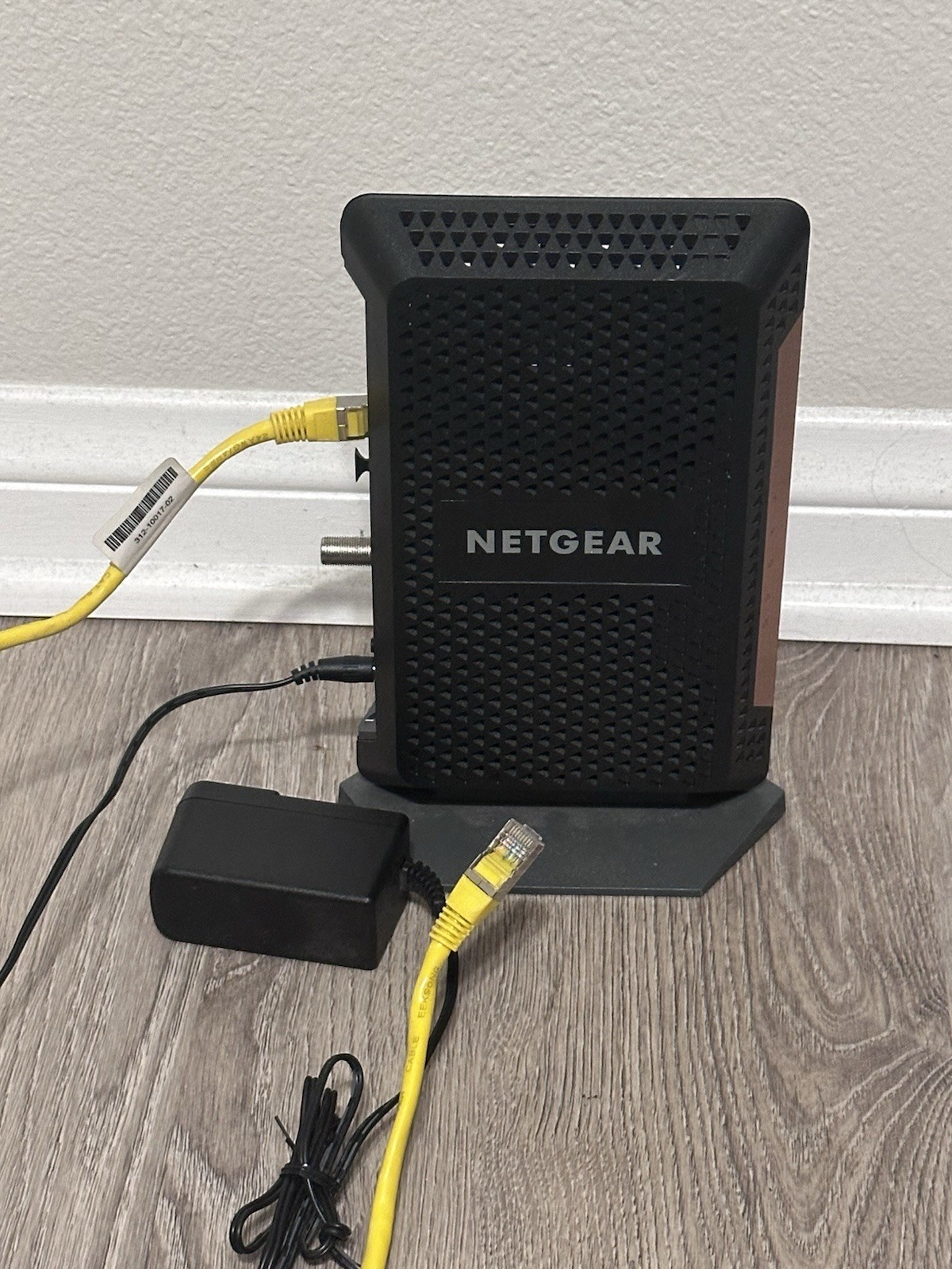 Netgear Cable Modem CM1100 With Power Cord And Ethernet Cable