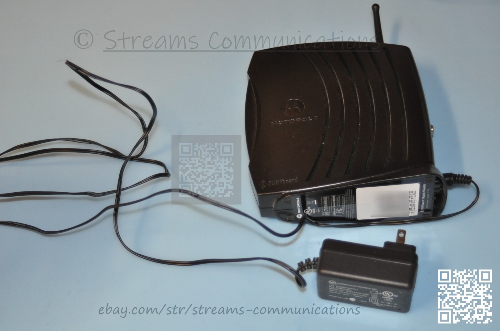 Motorola Surfboard Wireless Cable Modem Gateway Model SBG900 w/AC Adapter 494020