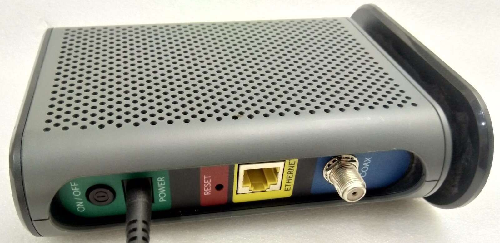 Motorola MB7220 Black DOCSIS 3.0 Channel 343 Mbps Flexible 8×4 Cable Modem