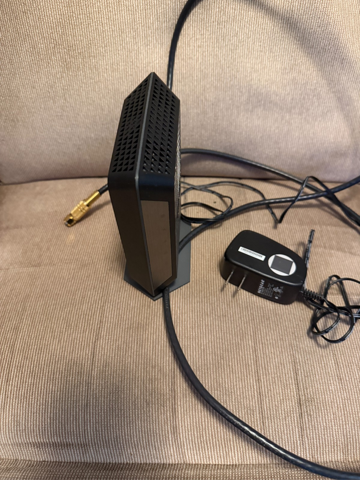 NETGEAR CM700-100NAS Cable Modem