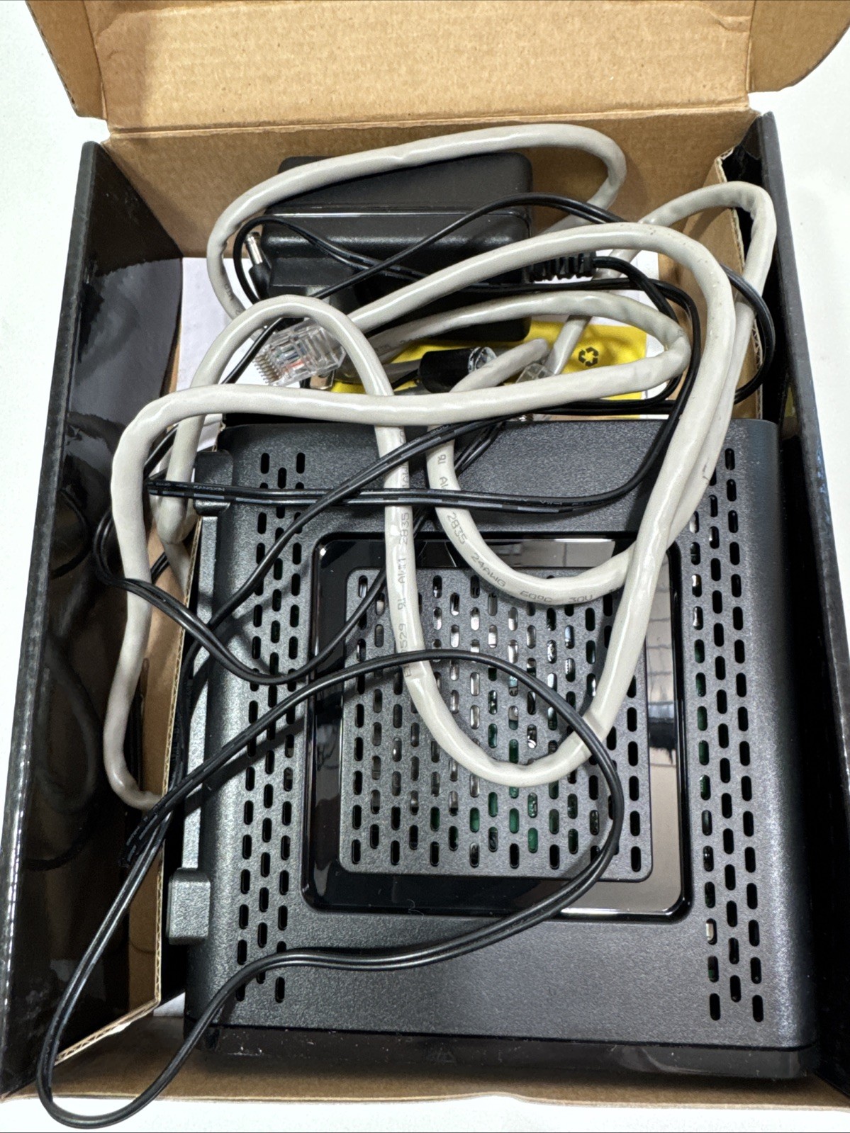 Arris Motorola SB6121 SURFboard Cable Modem 200 Series Docsis 3.0 IPv6, 172MBPS