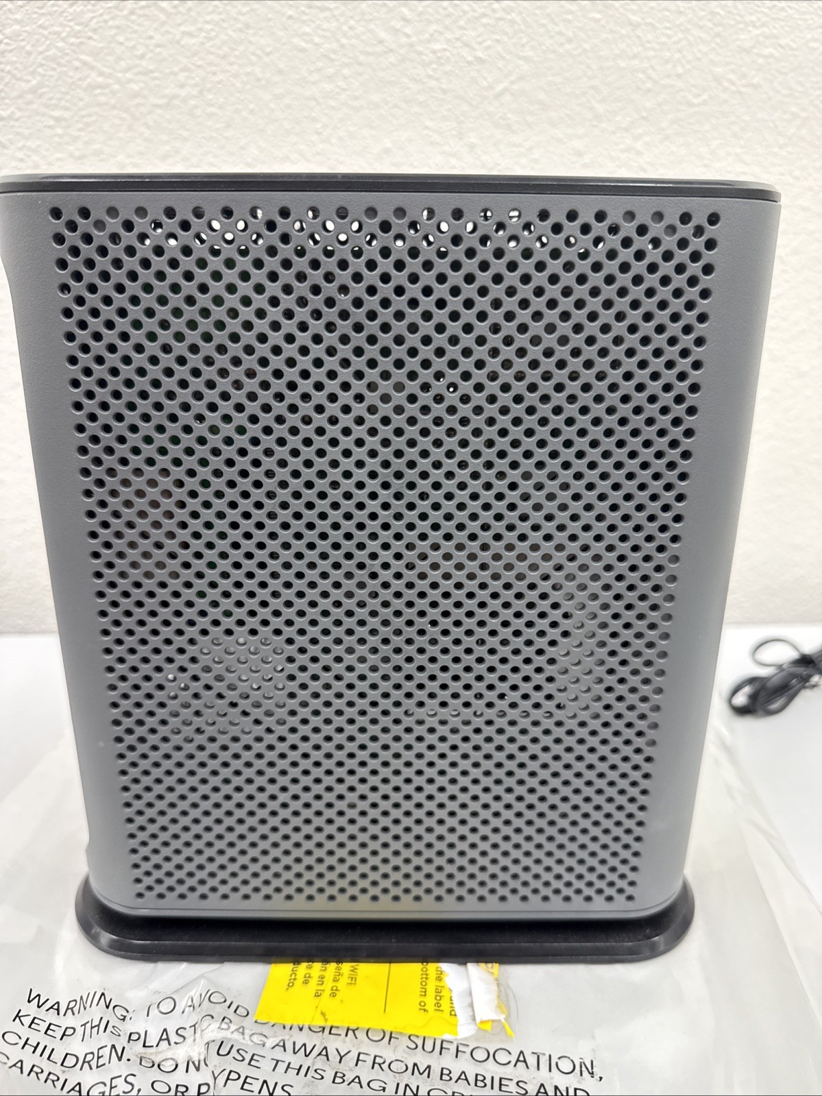Motorola MG7540-10 16×4 DOCIS Cable Modem Plus AC1600 Router – Black MG7540