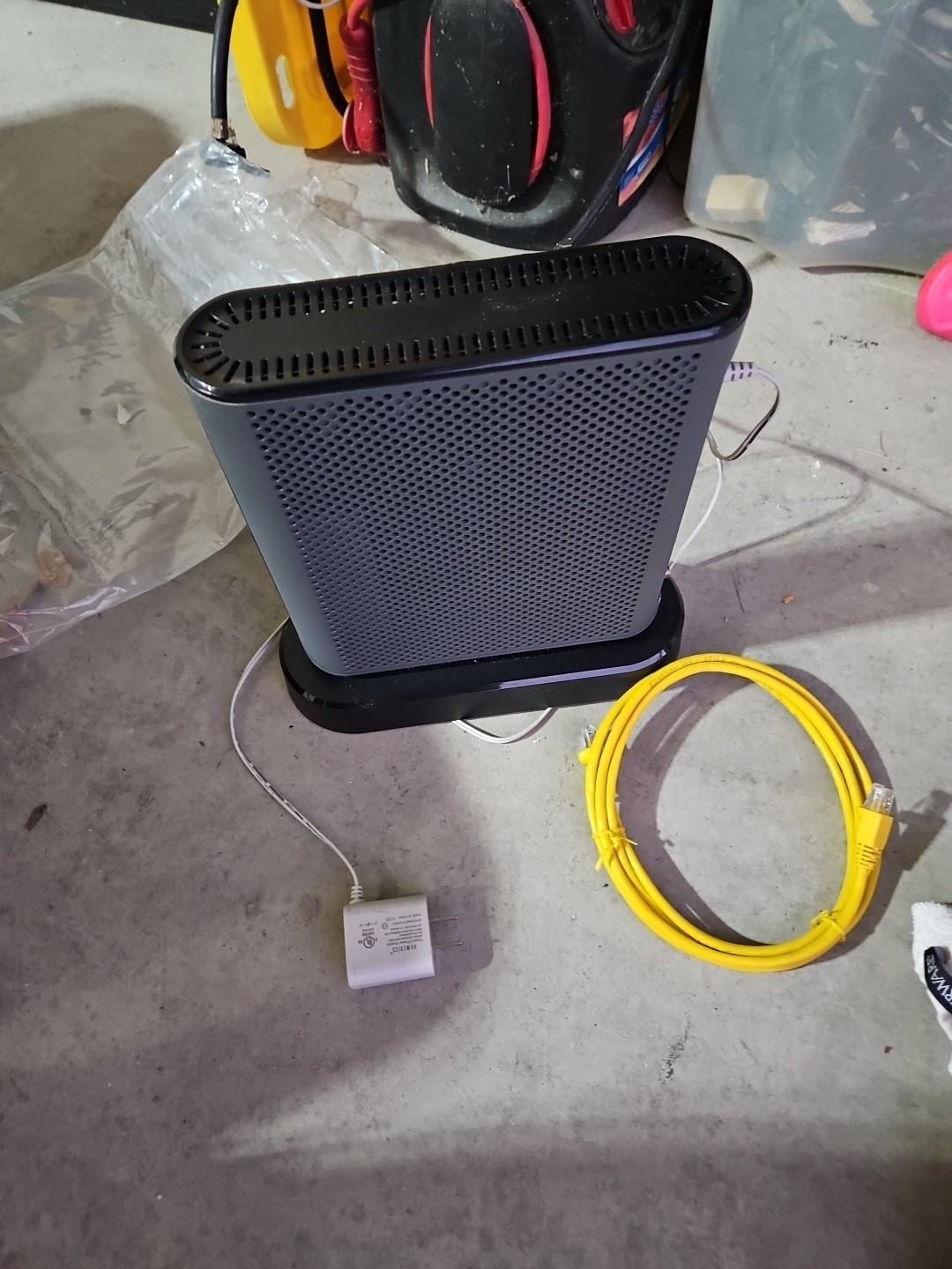 Motorola MT7711 Dual Band AC1900 Cable Modem and Wi-Fi Gigabit Router