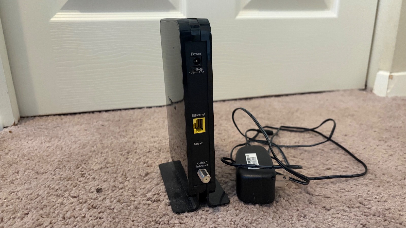 NETGEAR CM500V Cable Modem for Internet