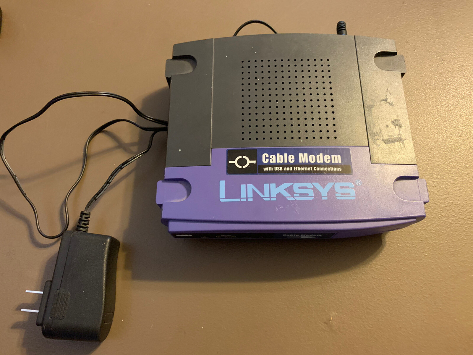 Linksys Cable Modem w/ USB & Ethernet Connections