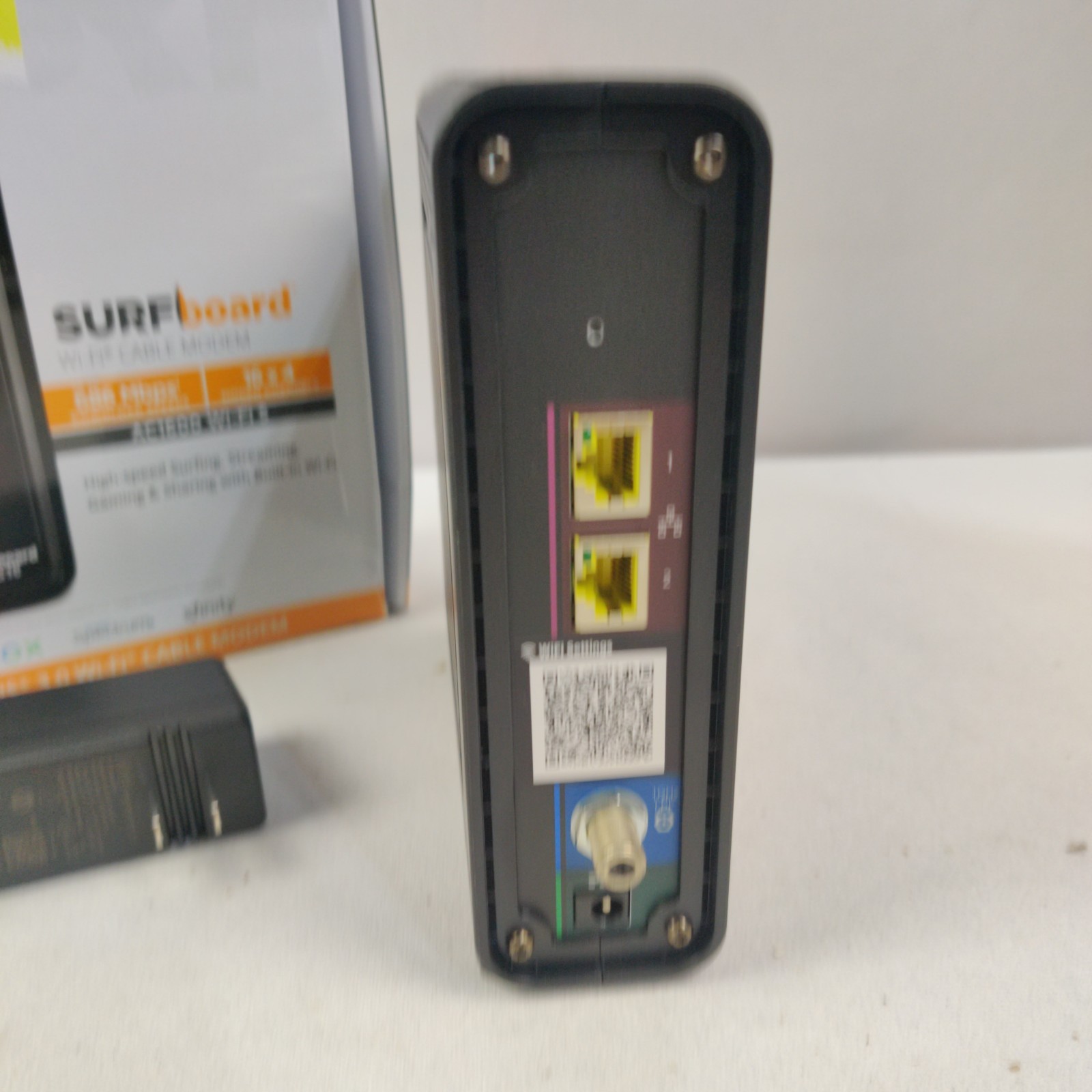 ARRIS – SURFboard AC1600 Dual-Band Router with 16 x 4 DOCSIS 3.0 Cable Modem