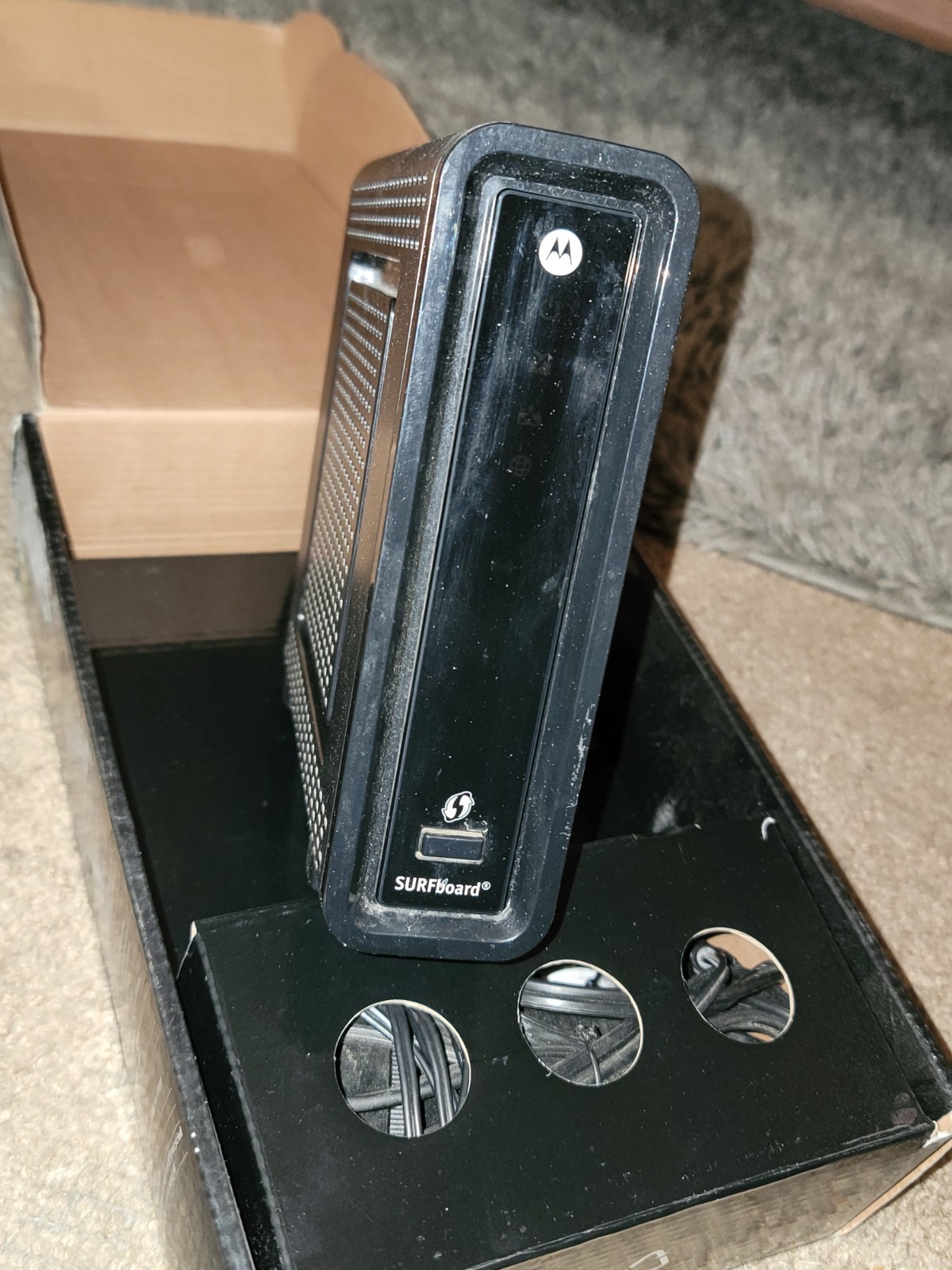 Motorola SBG6580 Surfboard eXtreme DOCSIS 3.0 Wireless Cable Modem Gateway(Used)