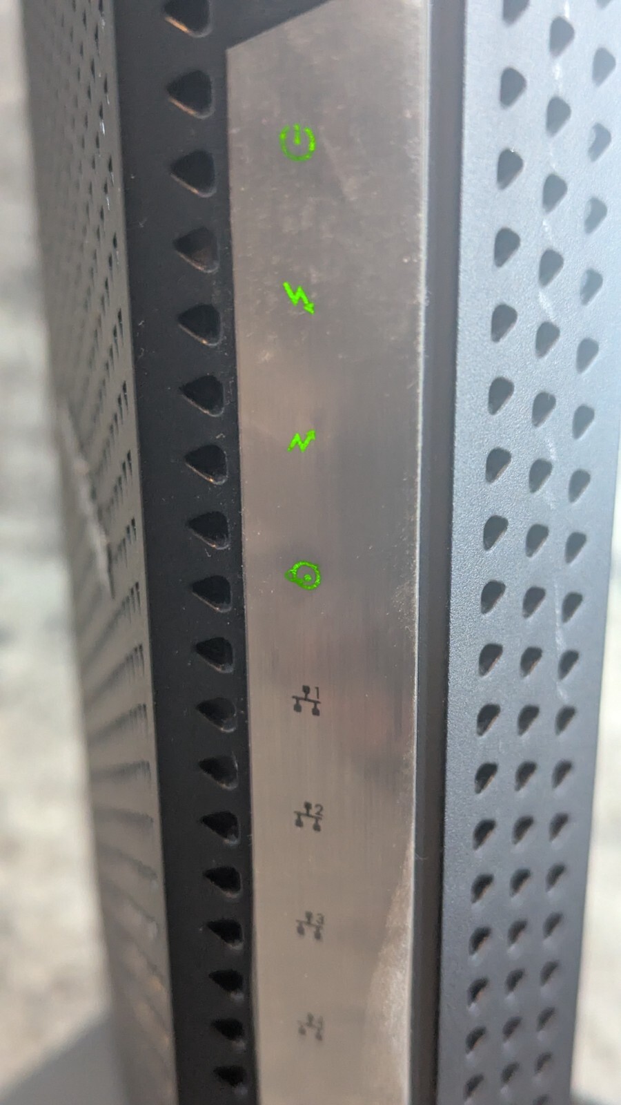 NETGEAR Nighthawk Cable Modem with Voice (CM1150) & TP-Link Archer C20 Router