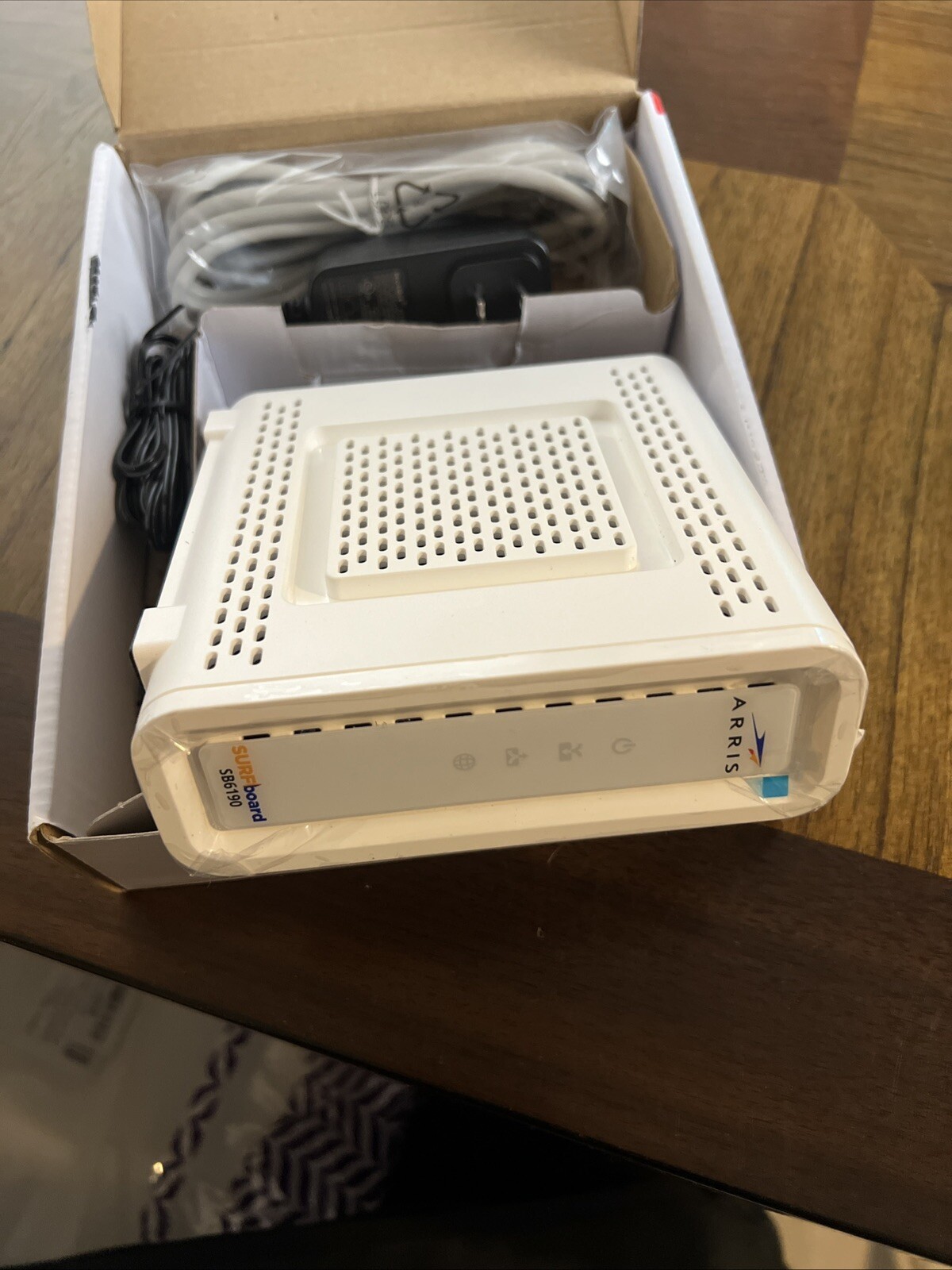 ARRIS Surfboard SB6190-RB DOCSIS 3.0 Cable Modem, White – Brand New Open Box.