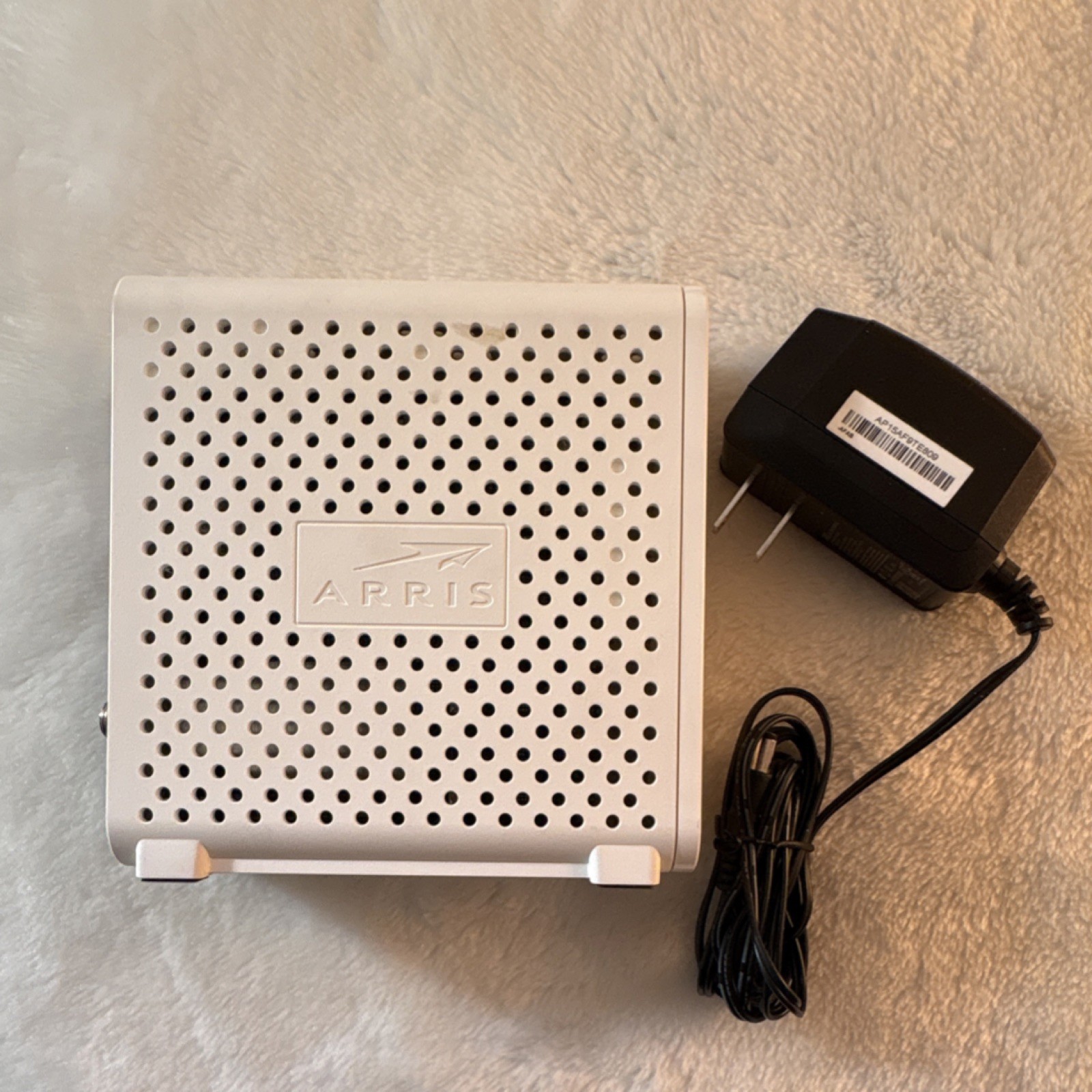 ARRIS SURFboard SB6183 Cable Modem Ethernet & Coaxial Ports Wired Power Adapter